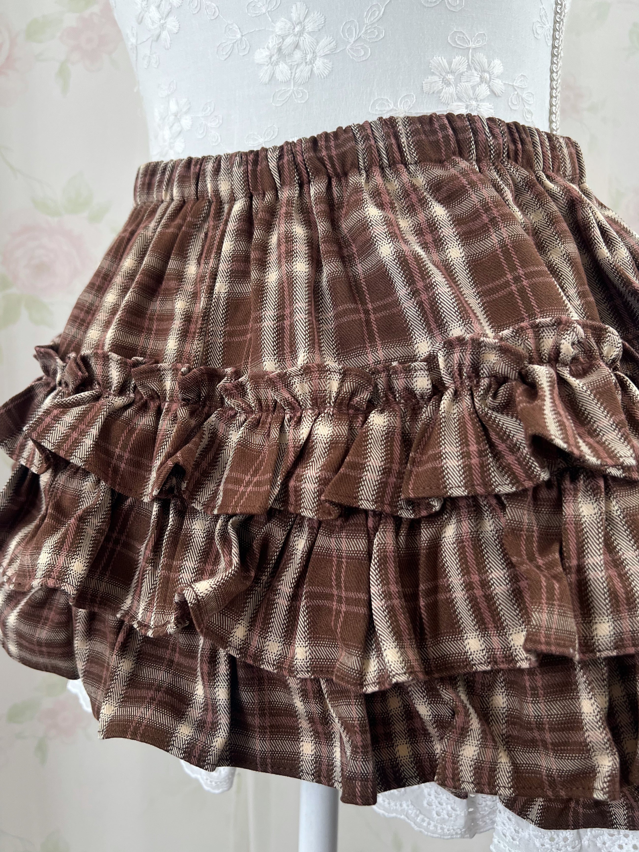 (Pre-order) Evori Glow Tiramisu Ruffles Sukapan