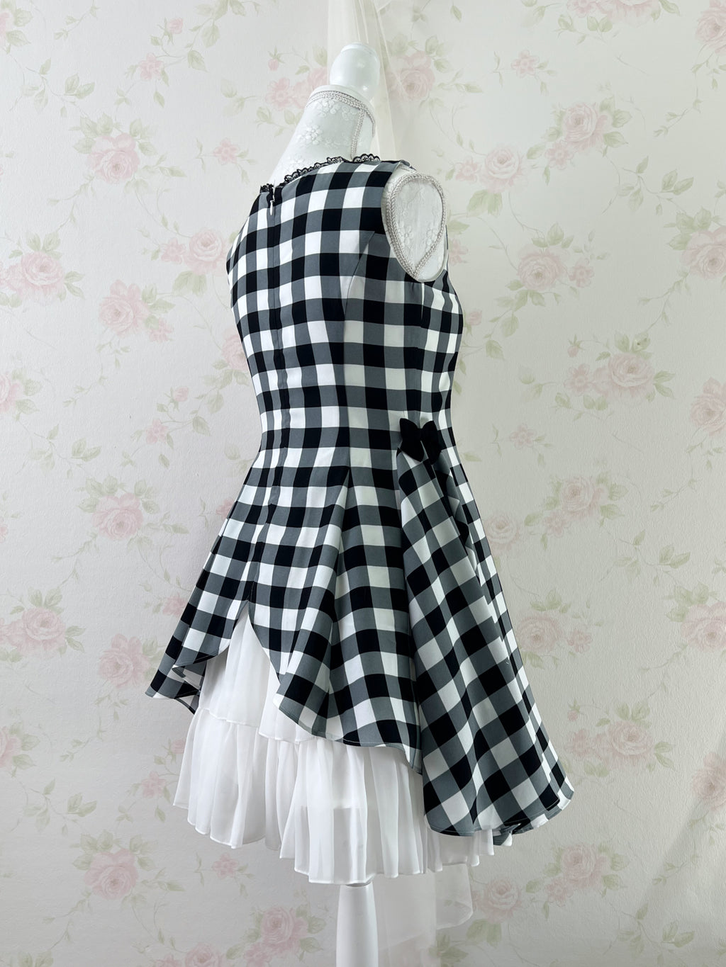 mille fille closet by LODISPOTTO Checked Layered Back Dress (Black)