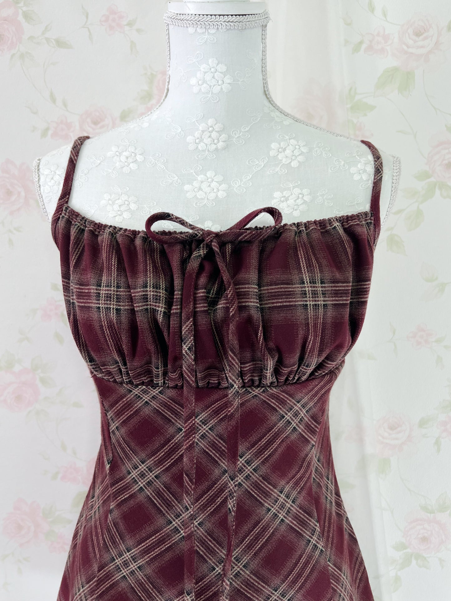 Checked York Style Checked Dress (Bordeaux)