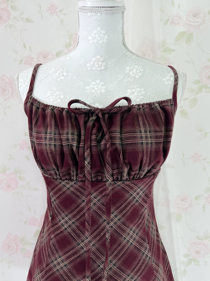 Checked York Style Checked Dress (Bordeaux)