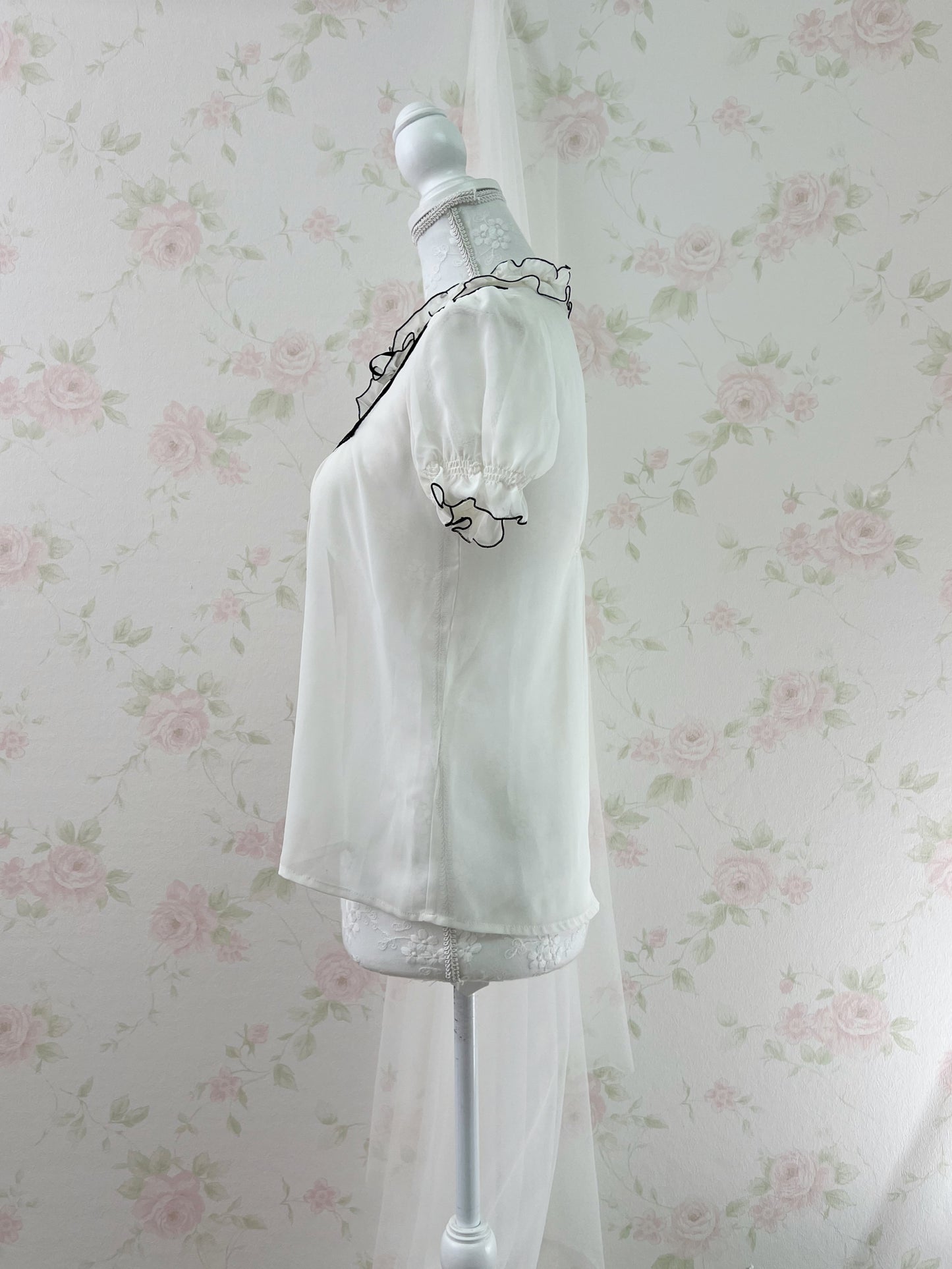L’EST ROSE Classical Chiffon Blouse (Black X White)