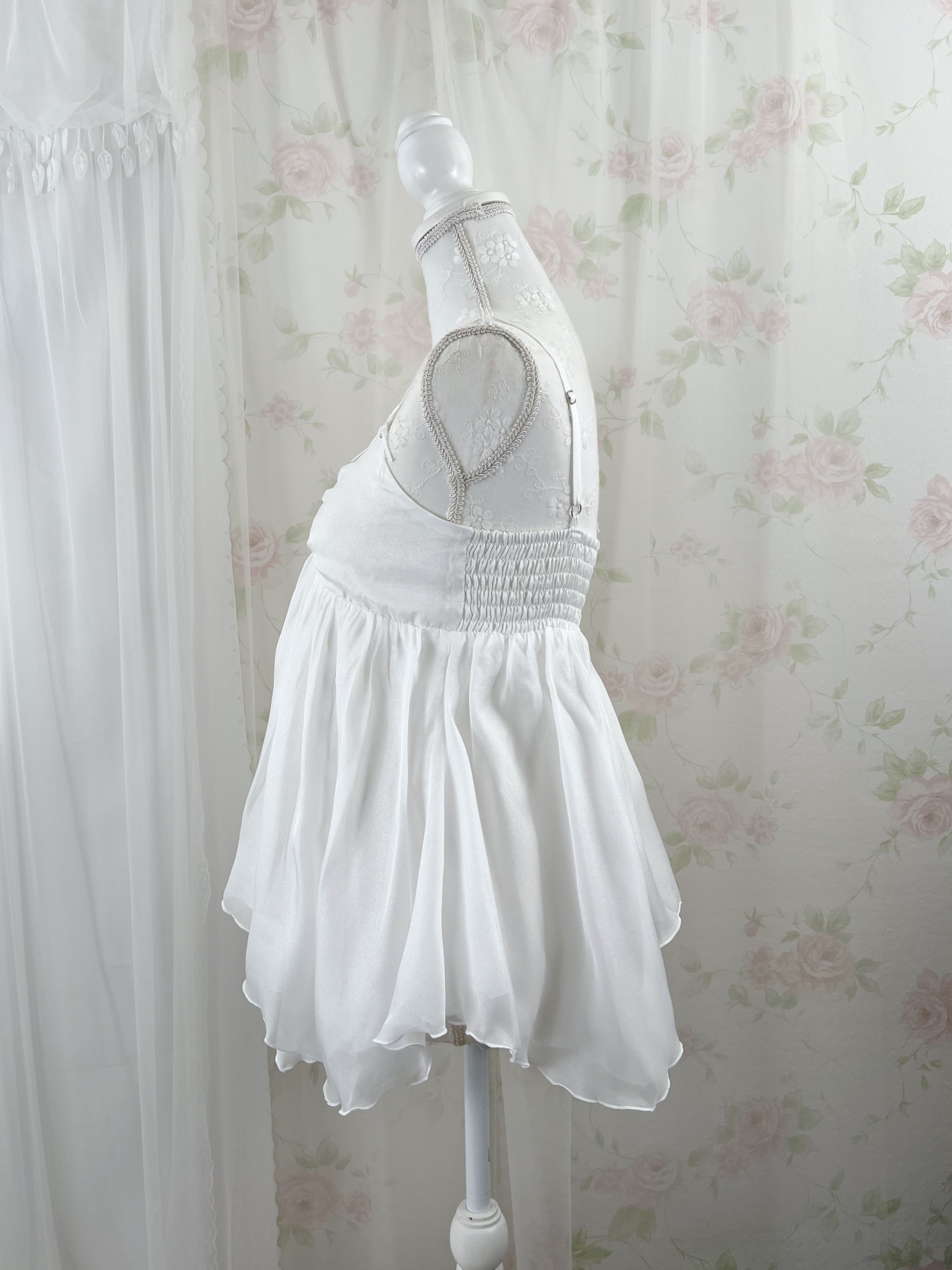 (Pre-order) Evori Glow White Lotus Camisole