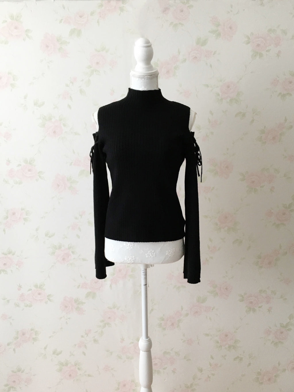 Open Shoulder String Sweater (Black)