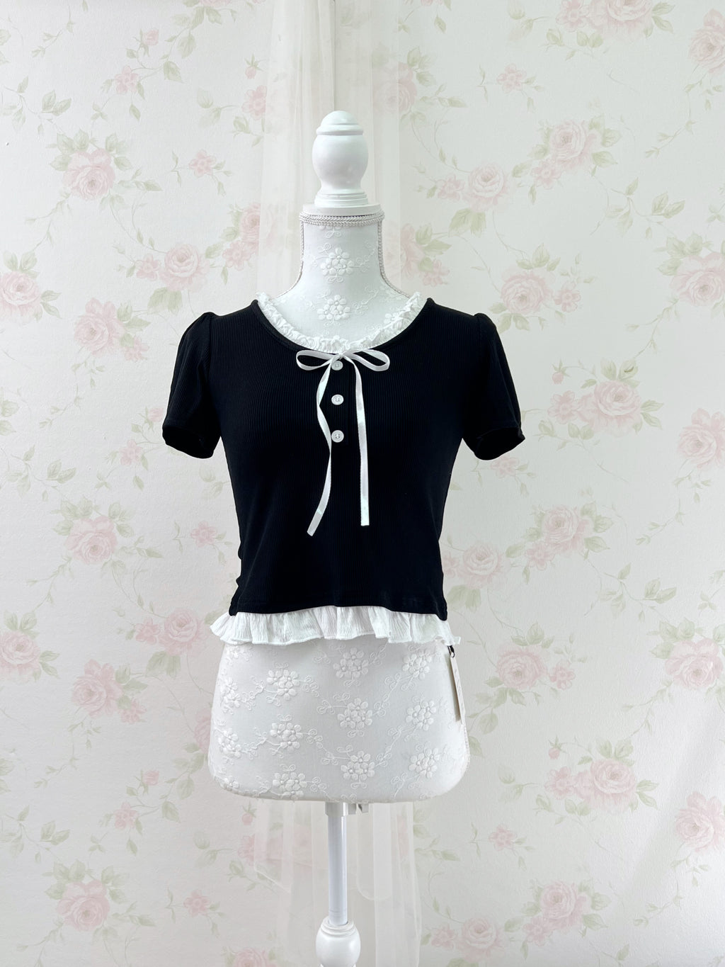 Ruffled Lined Shoujo Top (Black)
