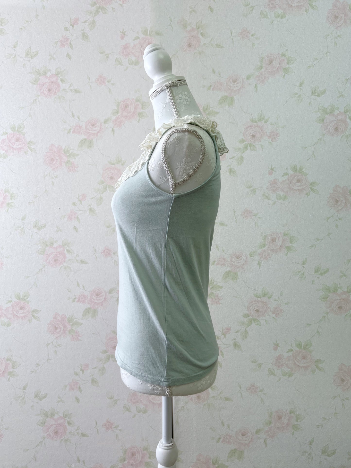 earth music & ecology Lacy Collar Tank Top (Mint Green)