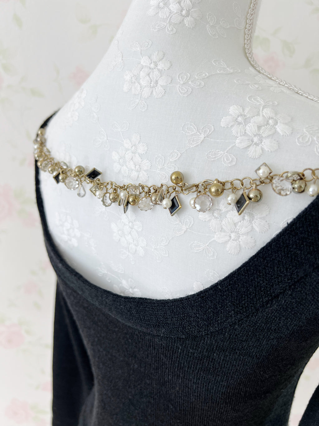 d.i.a Back Chain V Neck Top