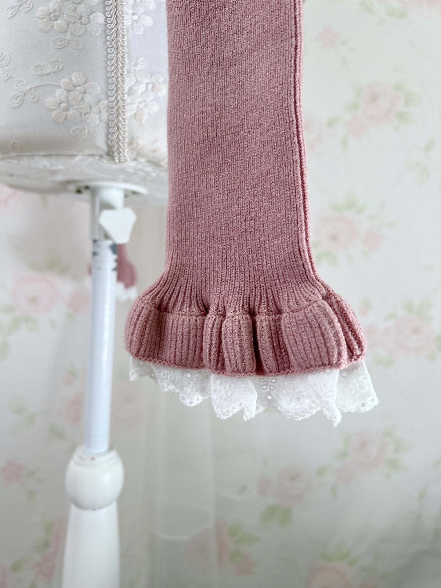 Gold Heart Button Cotton Lace Sleeve Cardigan (Pink)