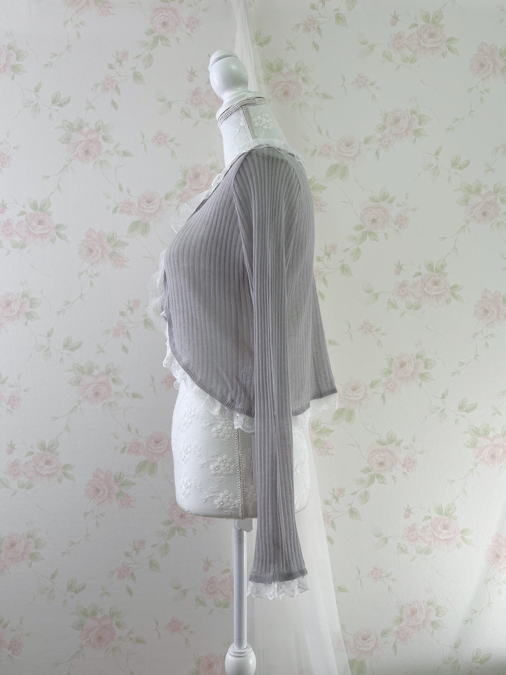 Lacy Lacy Princess Sleeve Cardigan (Gray)