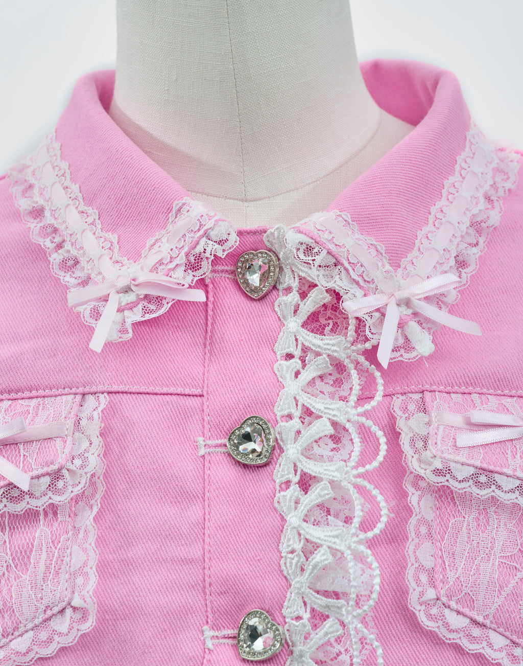 AVENCHUMU Lace frill bijou button denim jacket