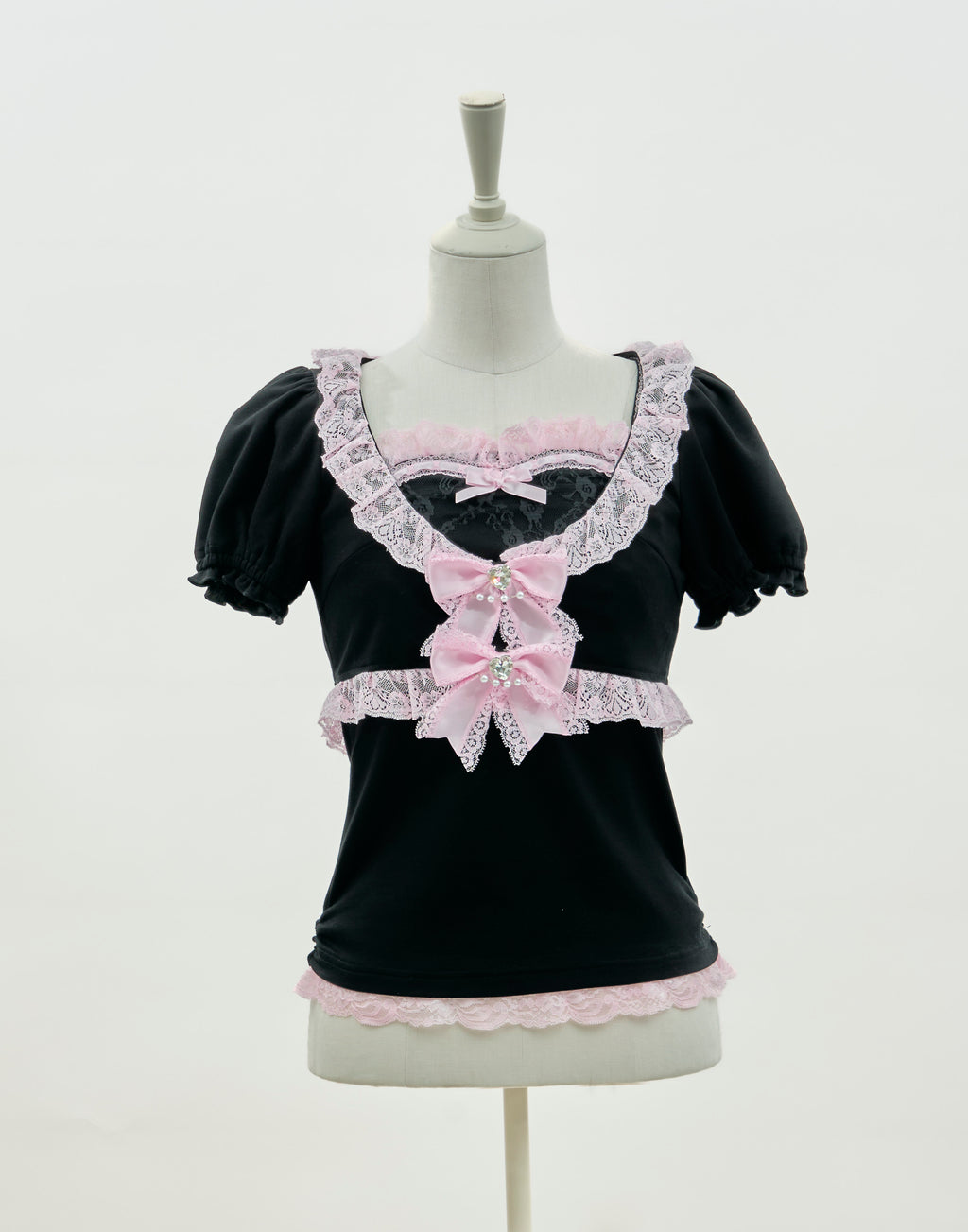 AVENCHUMU Lacy heart camisole ＆cardigan ensemble