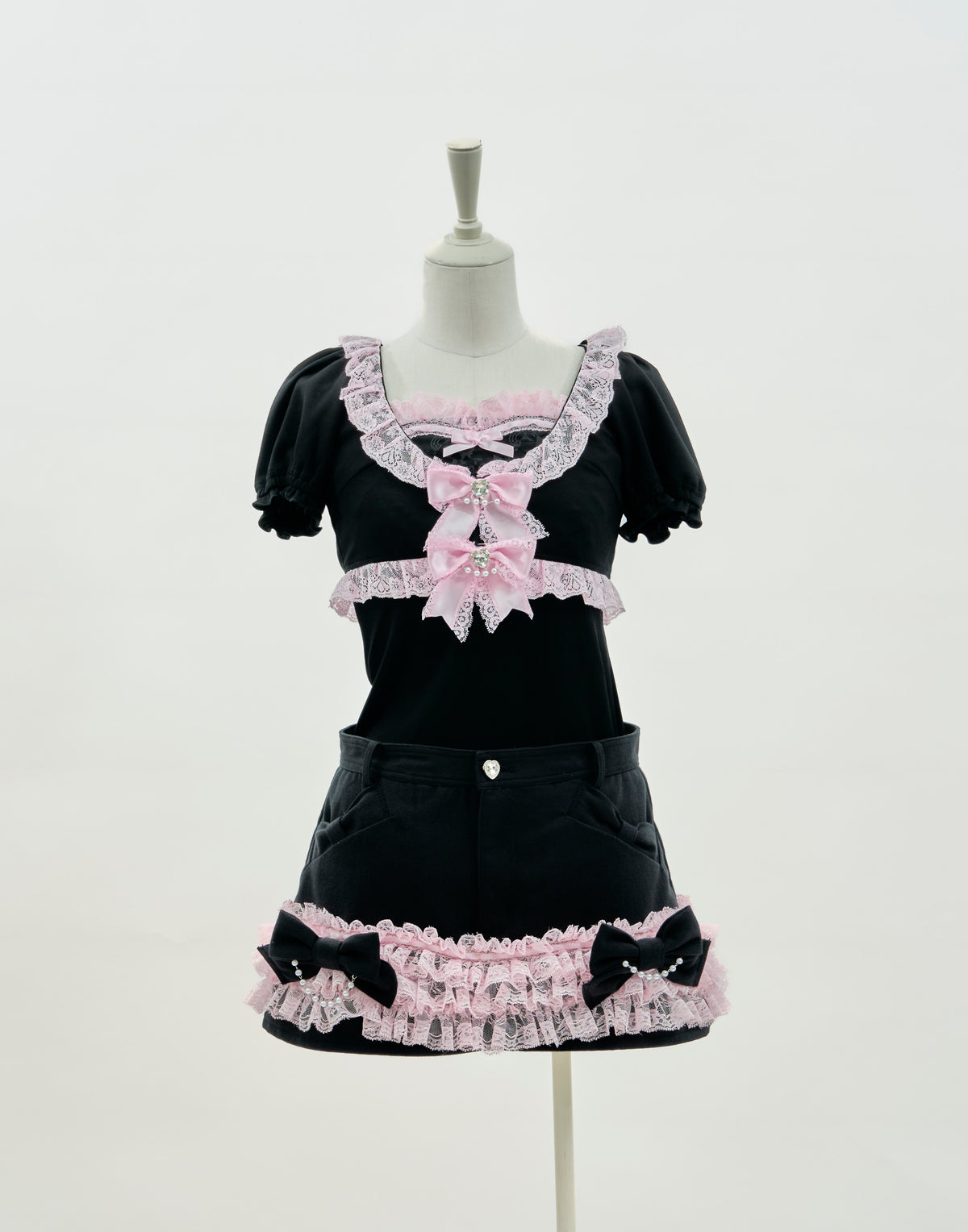 AVENCHUMU Lacy heart camisole ＆cardigan ensemble