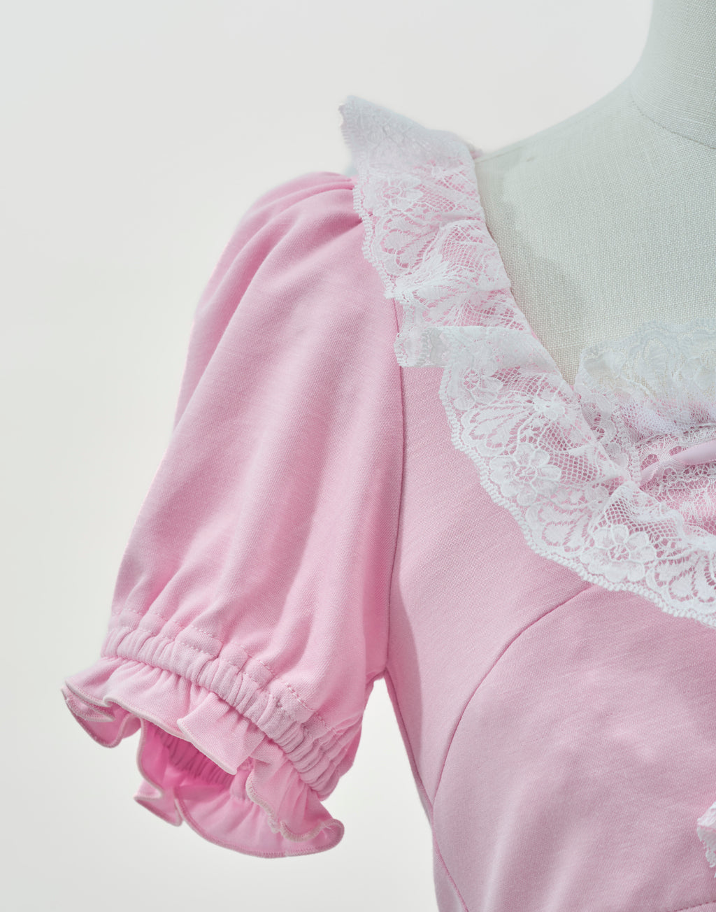 AVENCHUMU Lacy heart camisole ＆cardigan ensemble