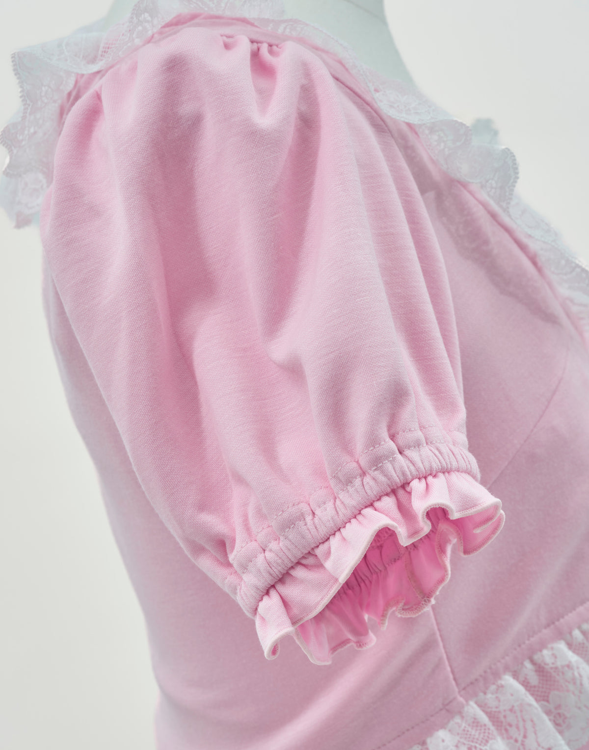 AVENCHUMU Lacy heart camisole ＆cardigan ensemble