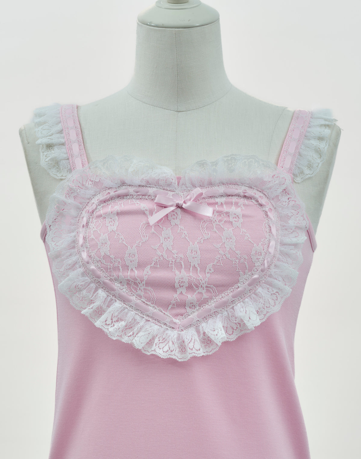 AVENCHUMU Lacy heart camisole ＆cardigan ensemble