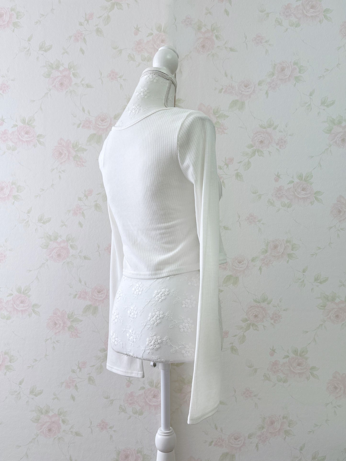 GRL Lace York Shoujo Long Sleeved Top (White)
