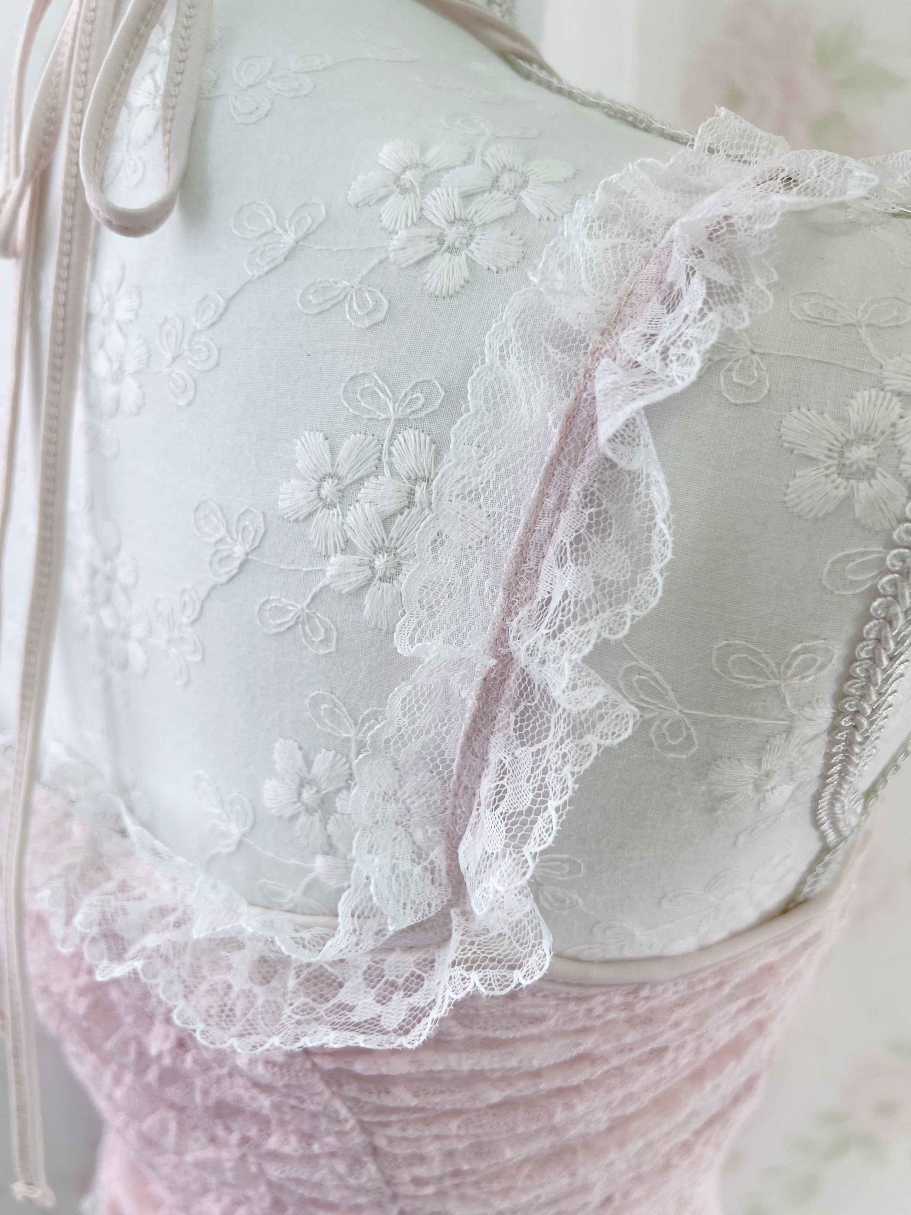 Lacy Halter Neck Camisole (Pink)