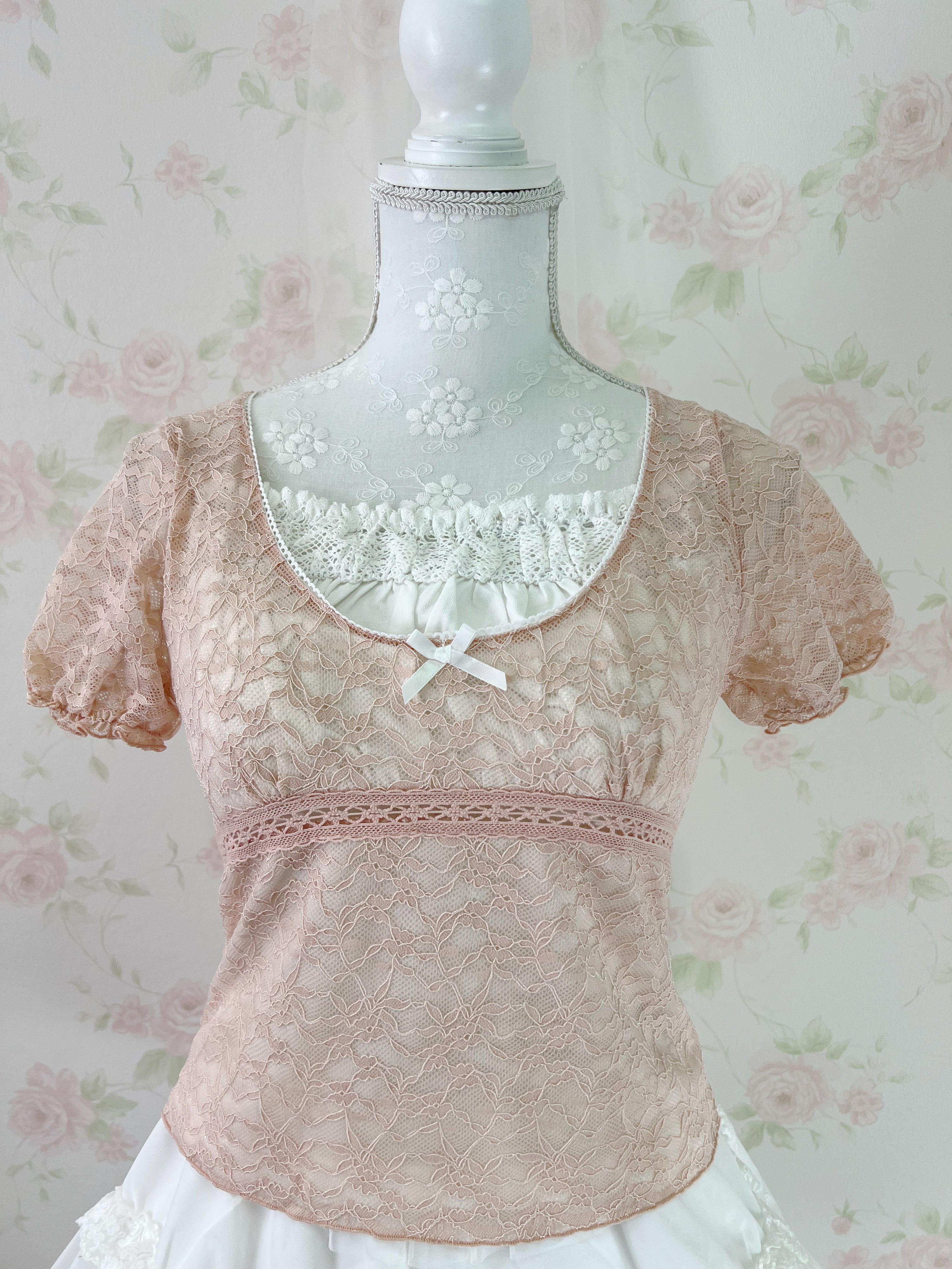 Lacy Shoujo T-Shirt (Peach Pink)