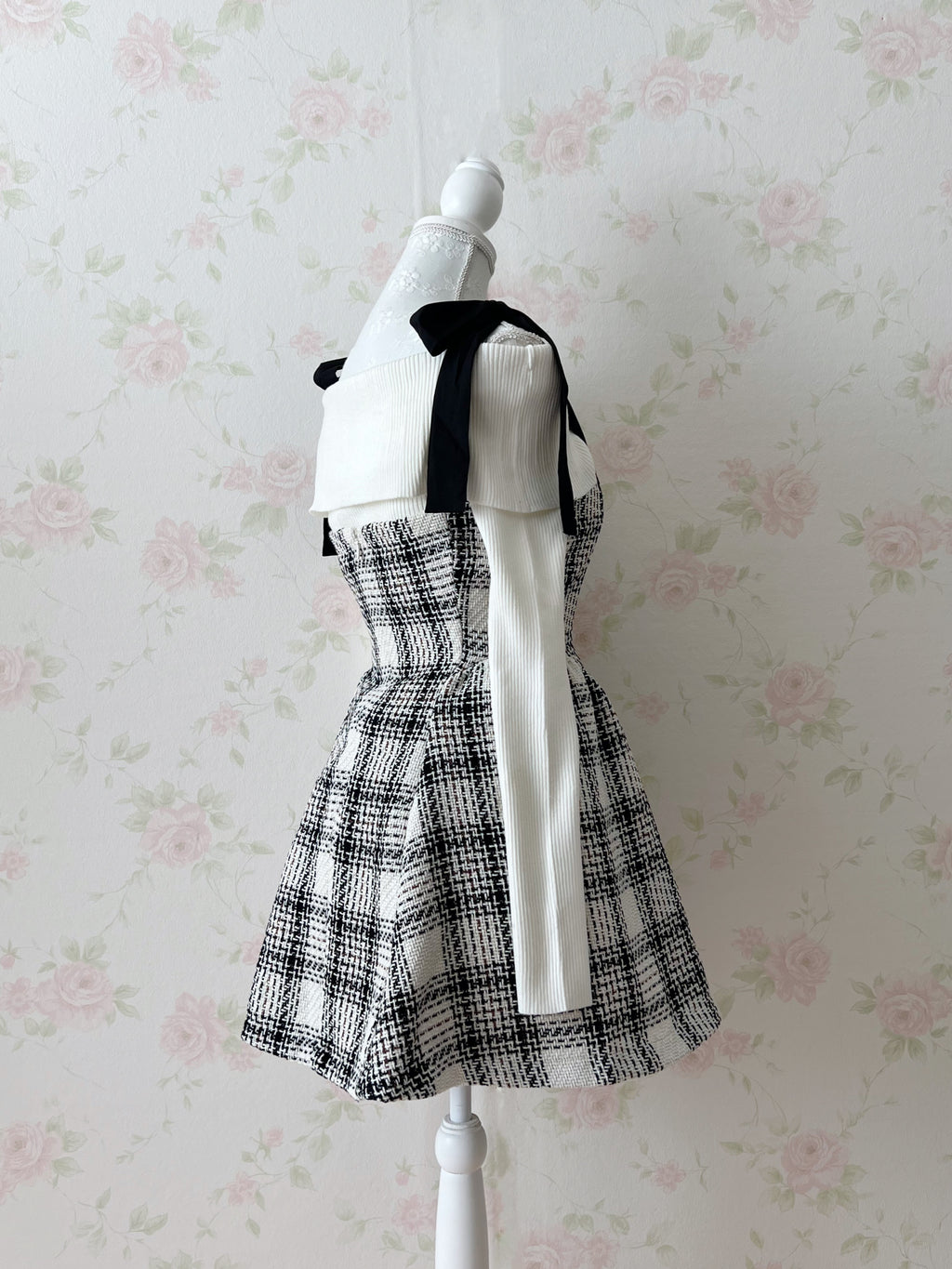Shoulder Bow Checked A-Line Dress (White)