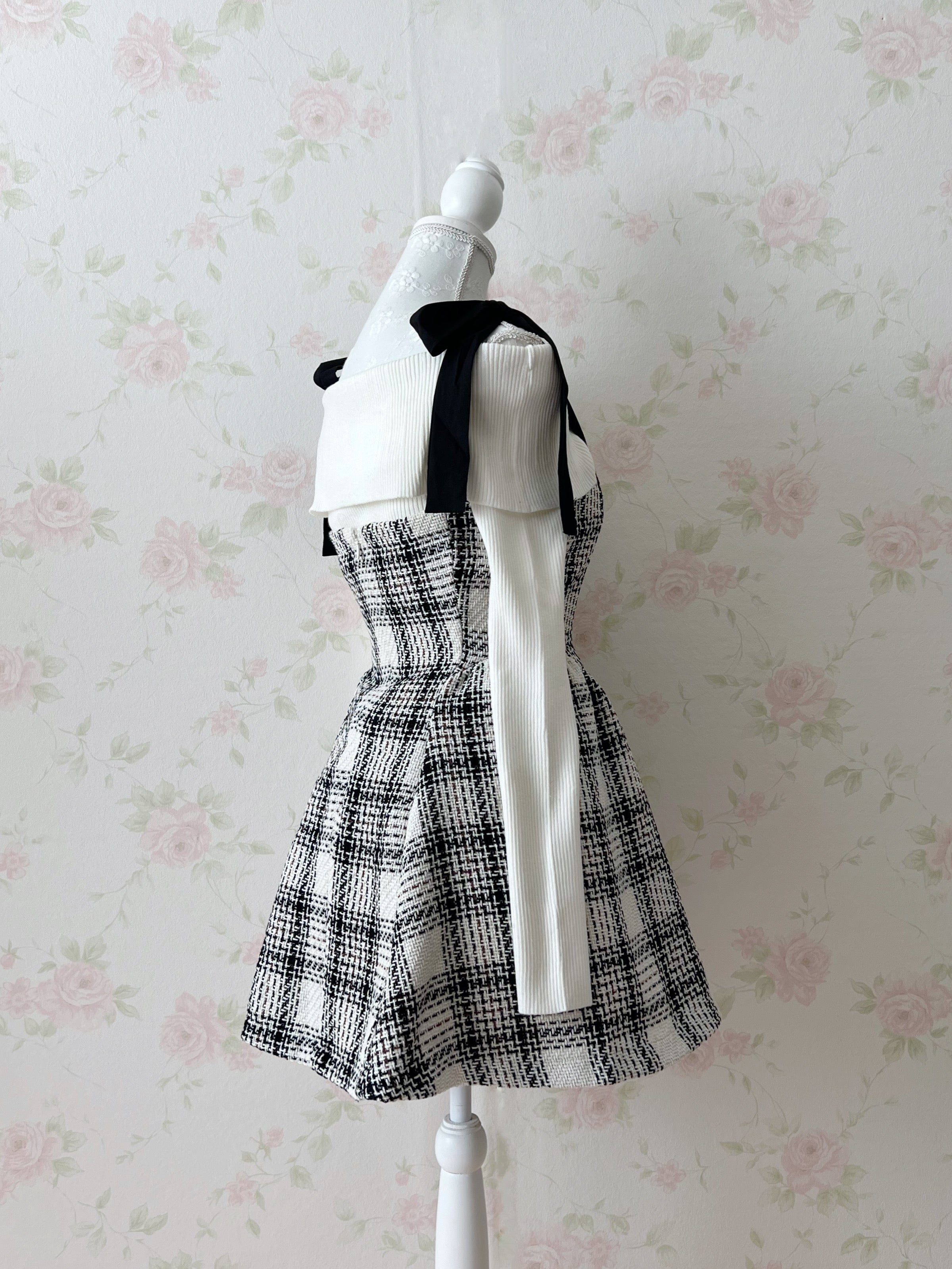 Shoulder Bow Checked A-Line Dress (White)