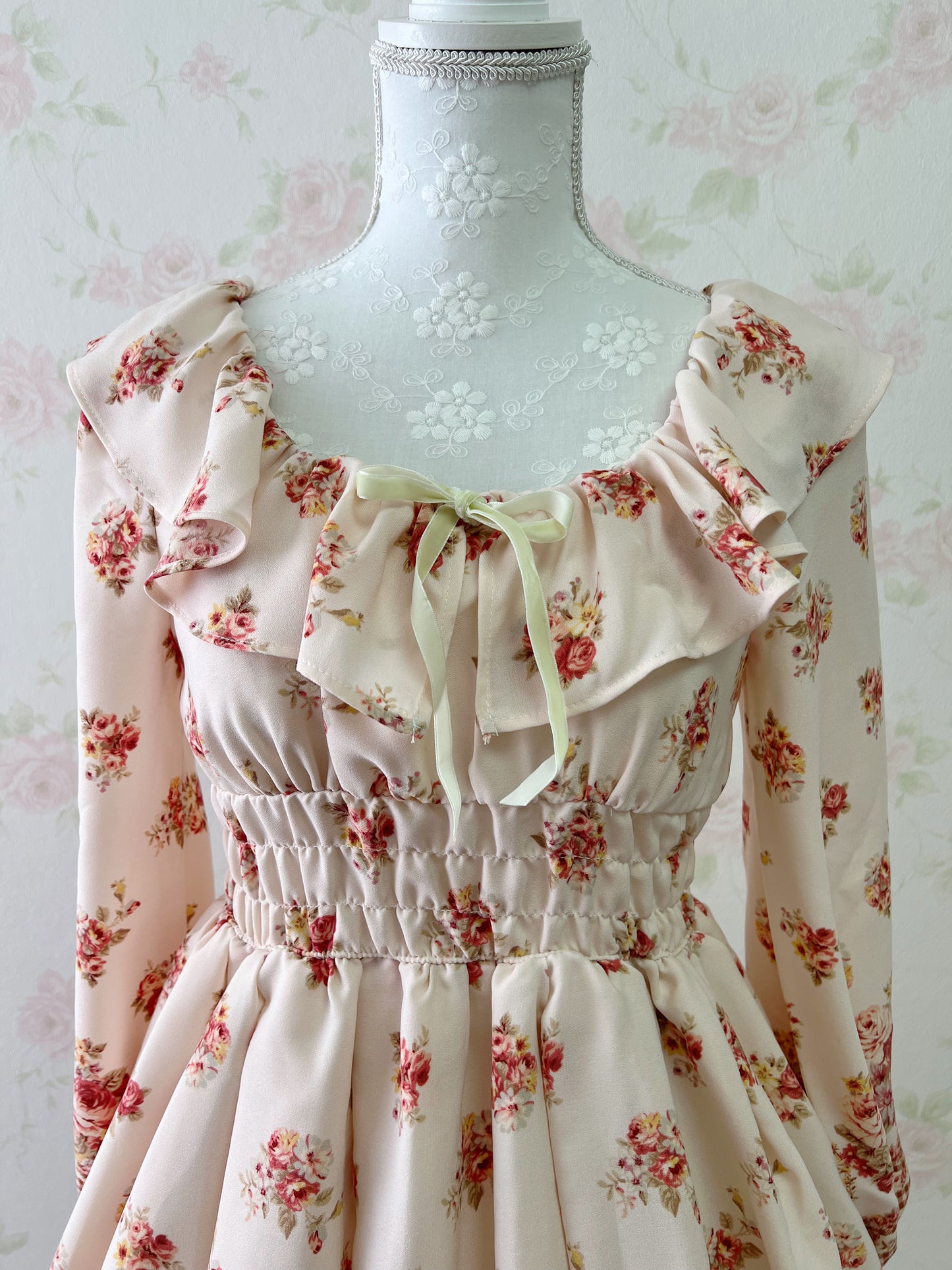 LIZ LISA Rose Checked Long Sleeved Dress