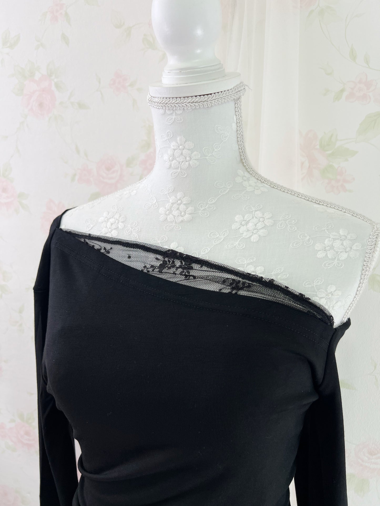 GRL Lacy Tulle Long Sleeved One Shoulder Top