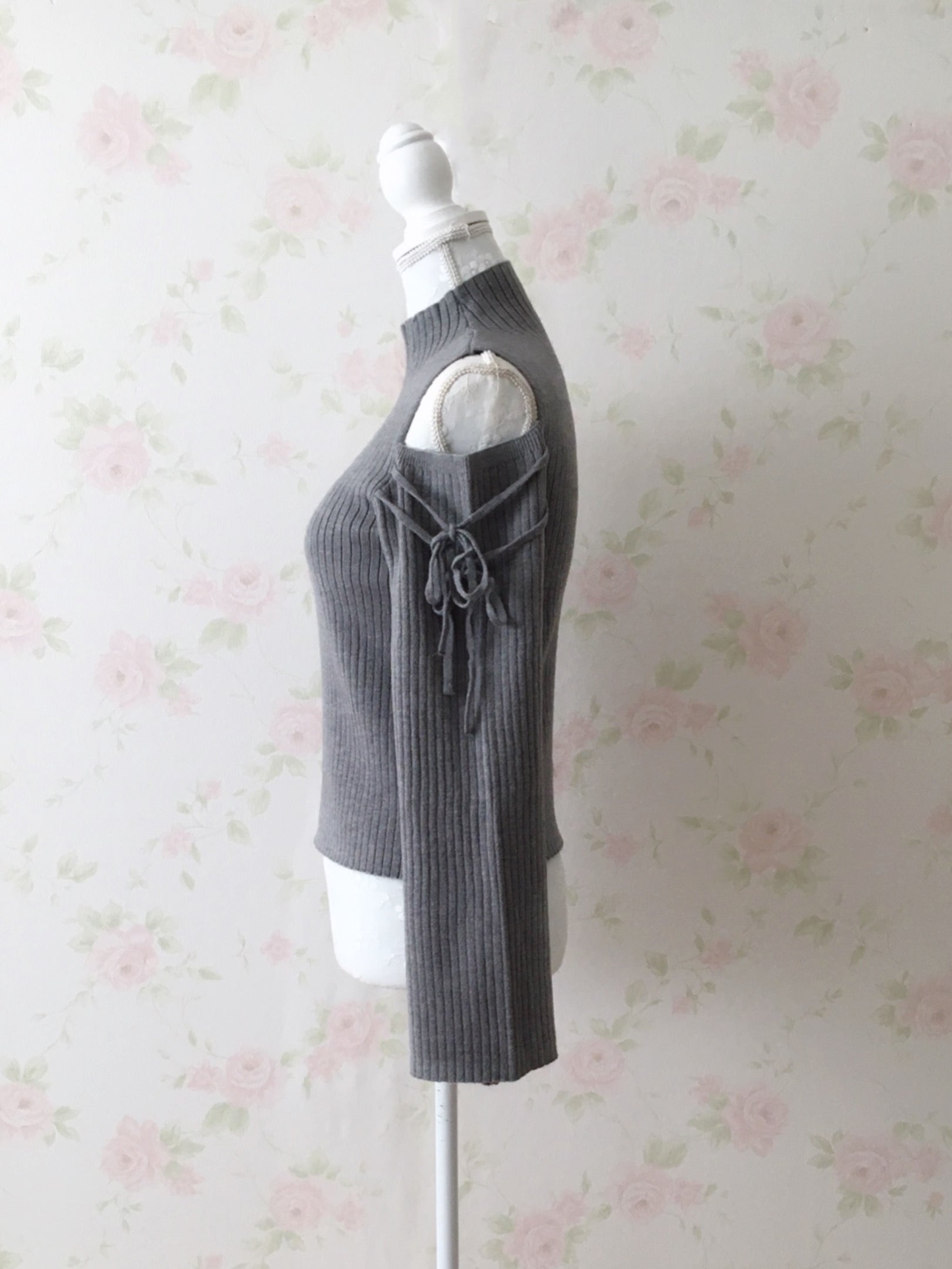 Open Shoulder String Sweater (Gray)