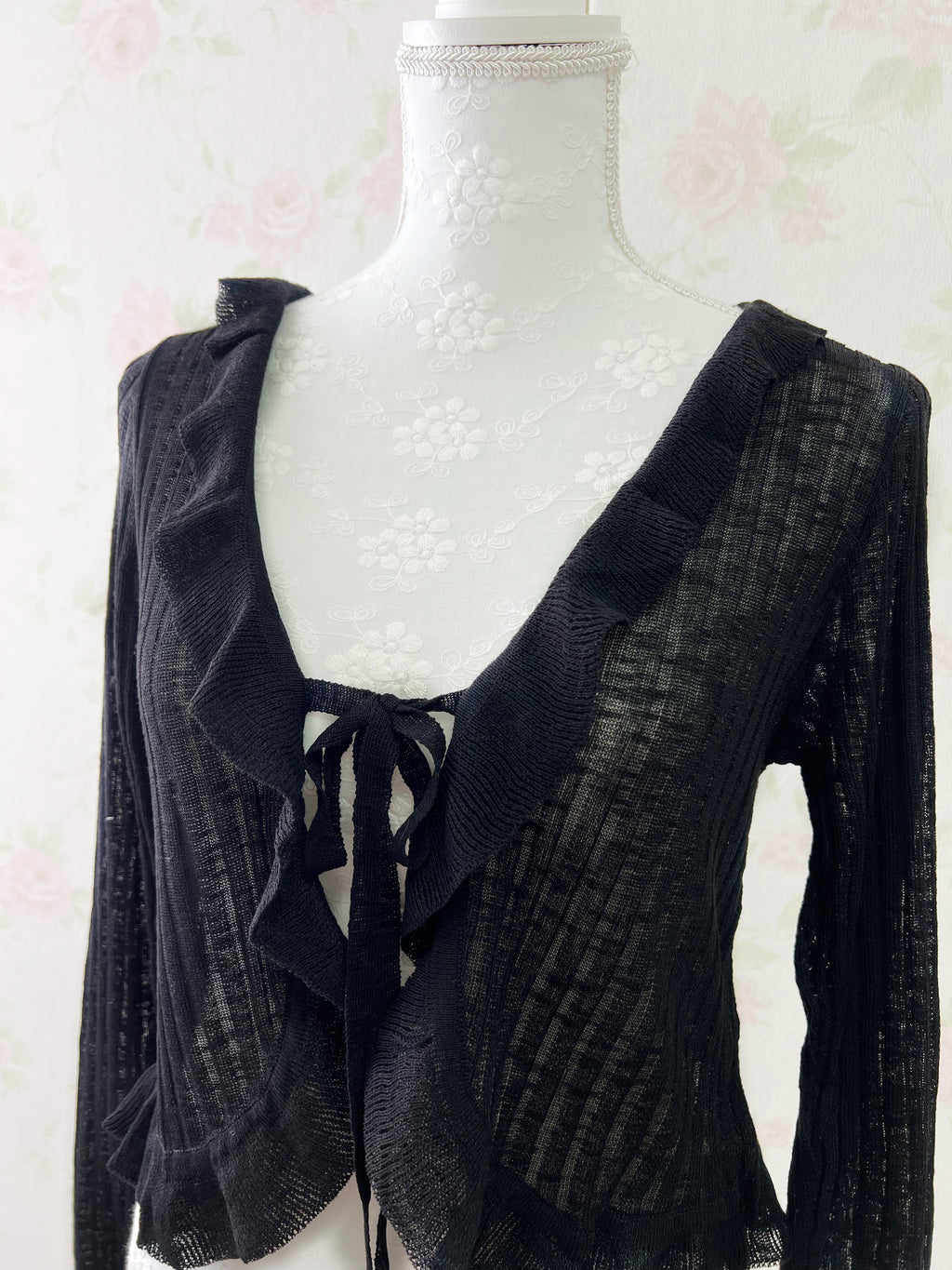 Shoujo Frilled Hem Cardigan (Black)