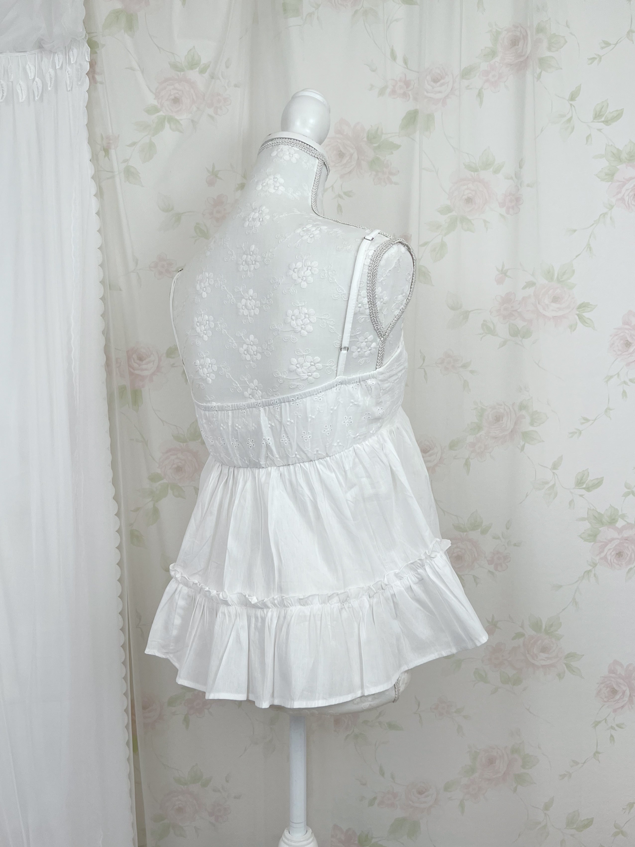 1998beforethedawn 1998beforethedawn Esme Cami Top (White)