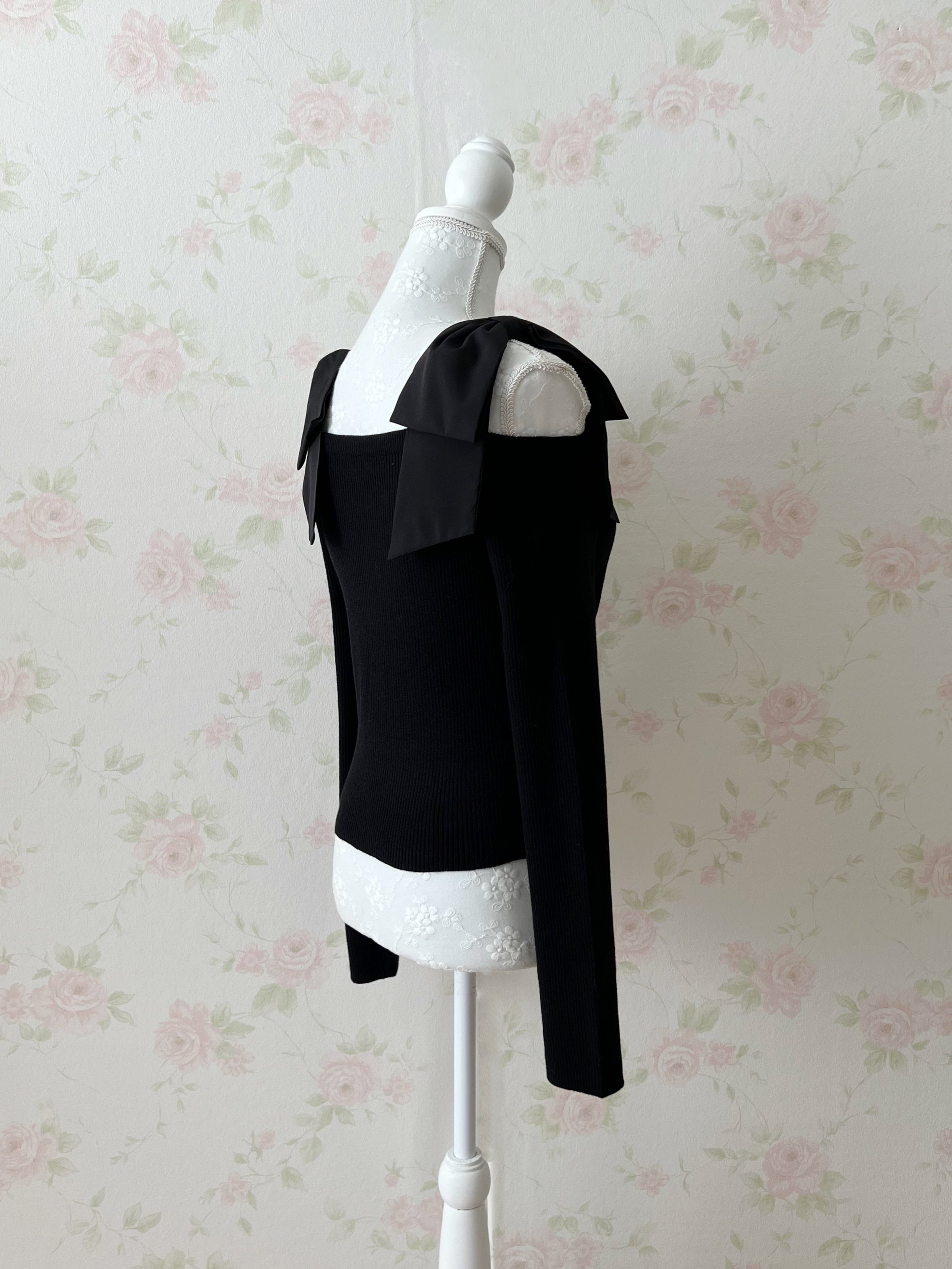 Shoulder Bow Knit Top (Black)