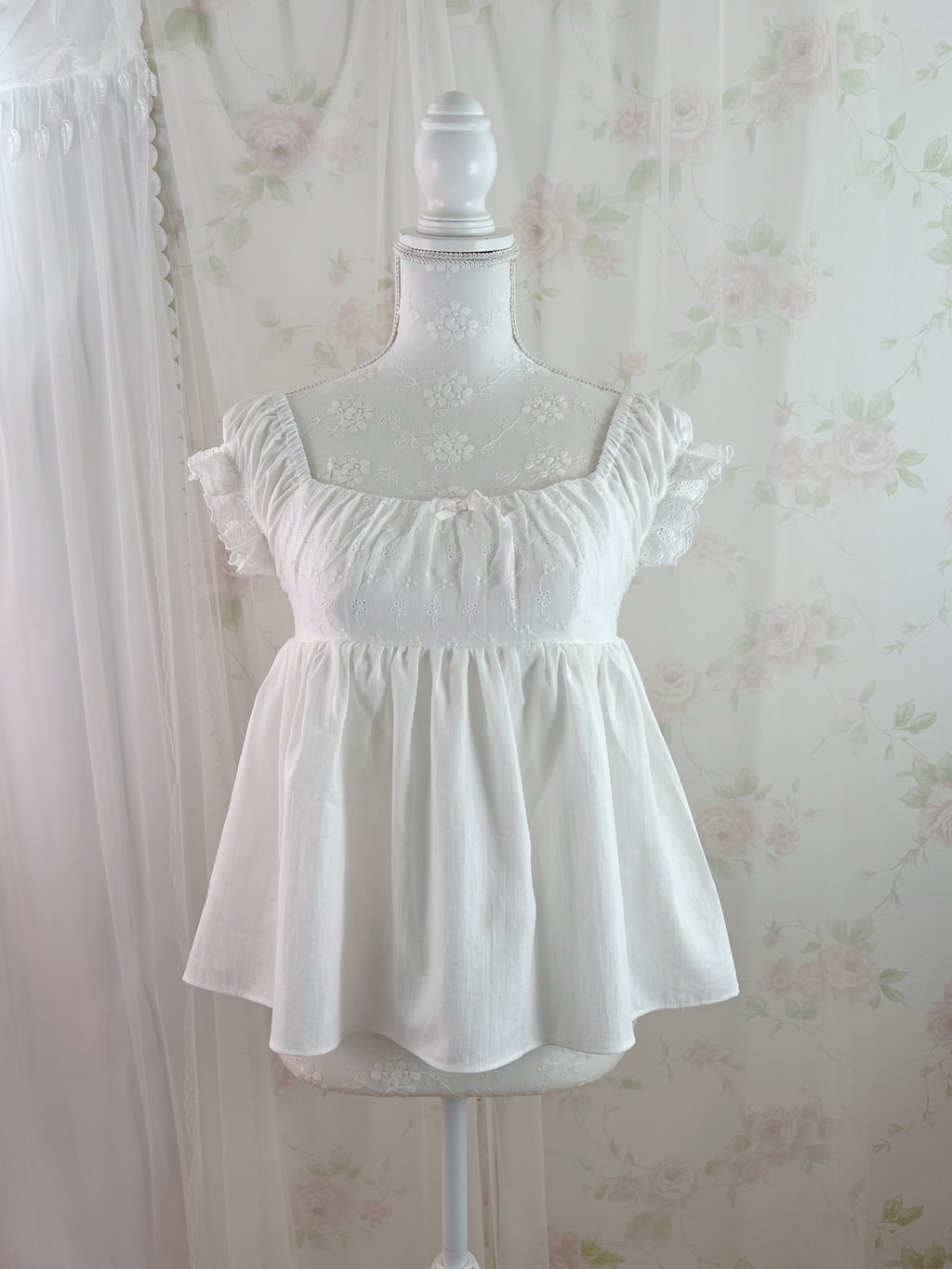 1998beforethedawn Bella Top