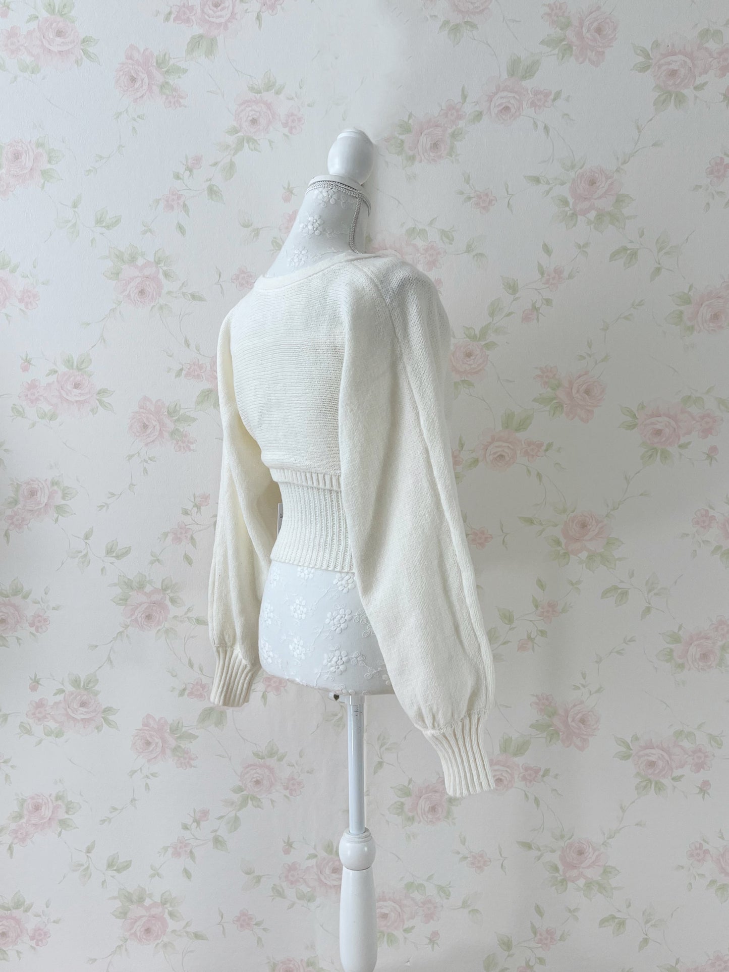(18% OFF) GRL Camisole Cardigan Set (Ivory)