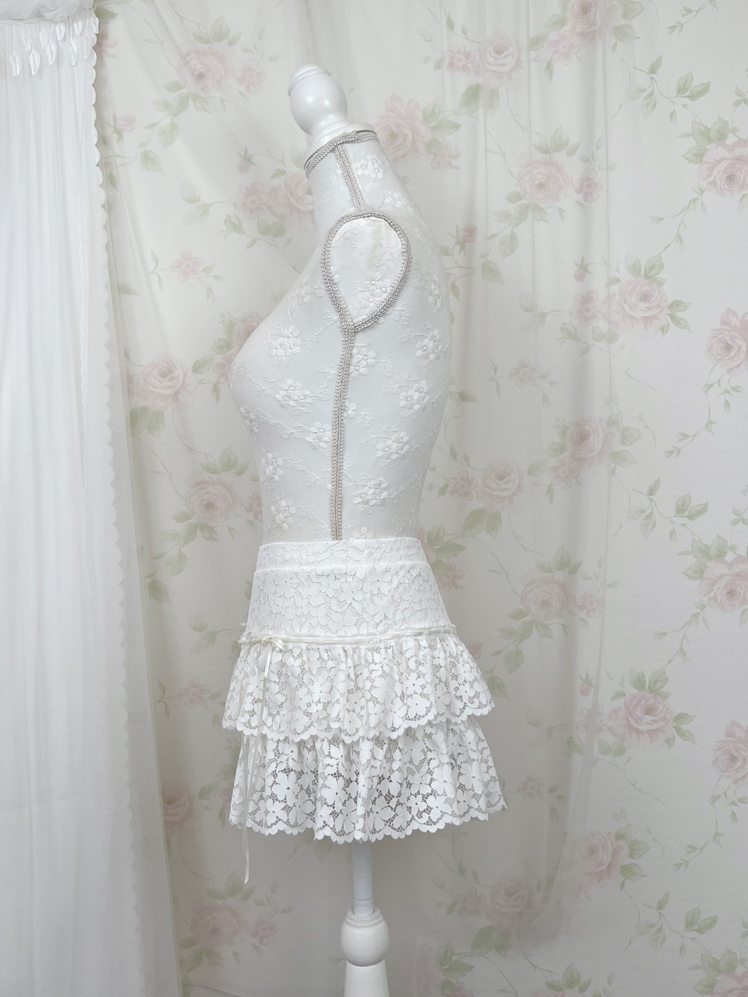 Vintage Angel Angel Lace Skirt (Ivory)