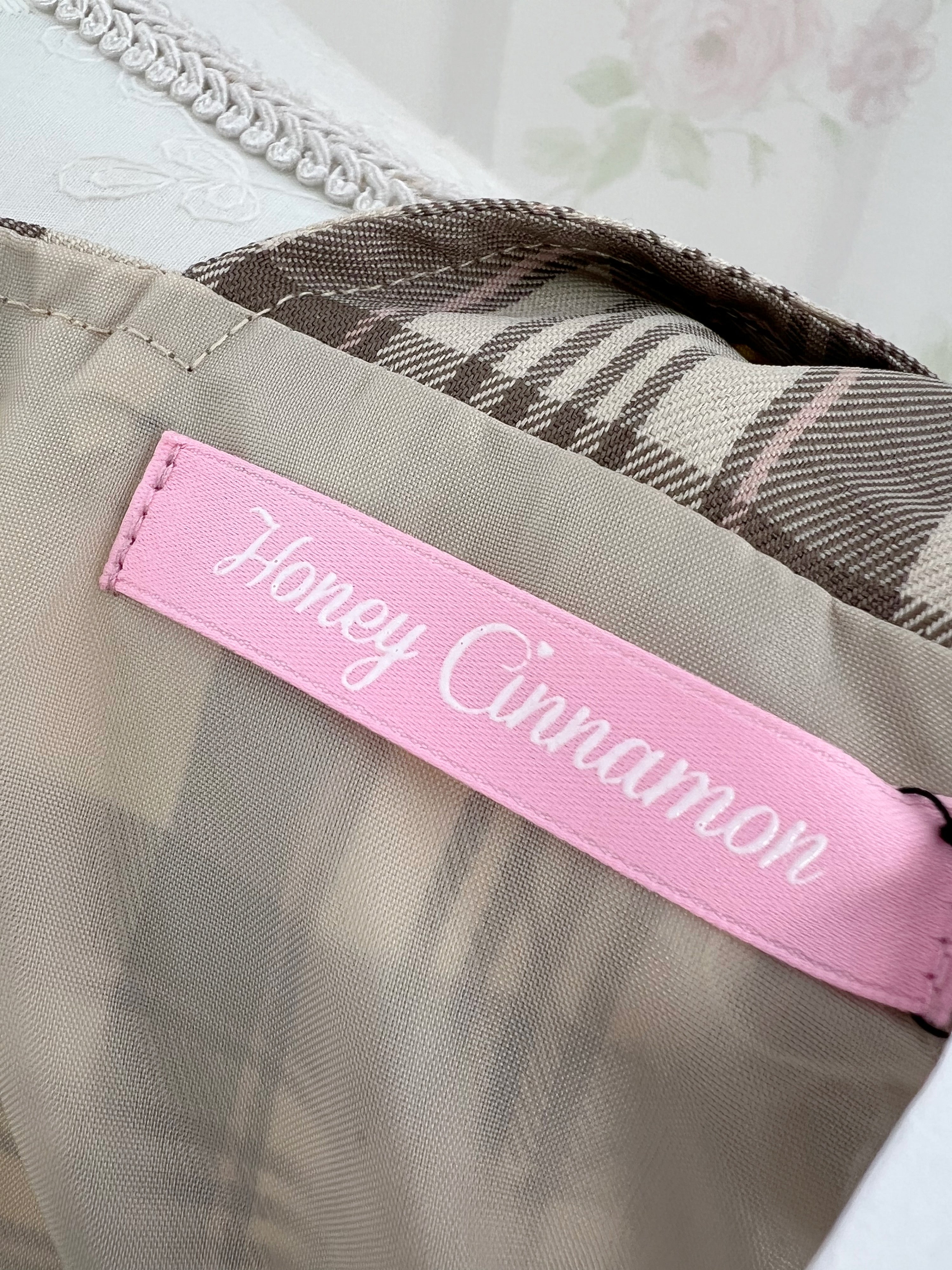 Honey Cinnamon Heart Buckle Belt Checked Dress