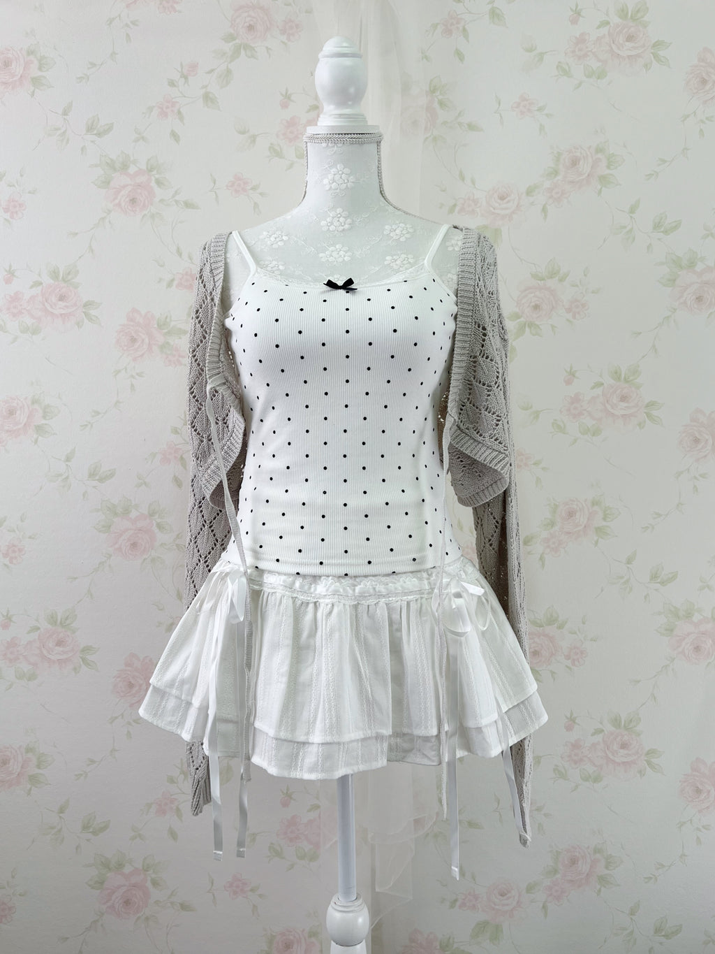 Lace Bow Polka Dot Camisole With Cups (White)