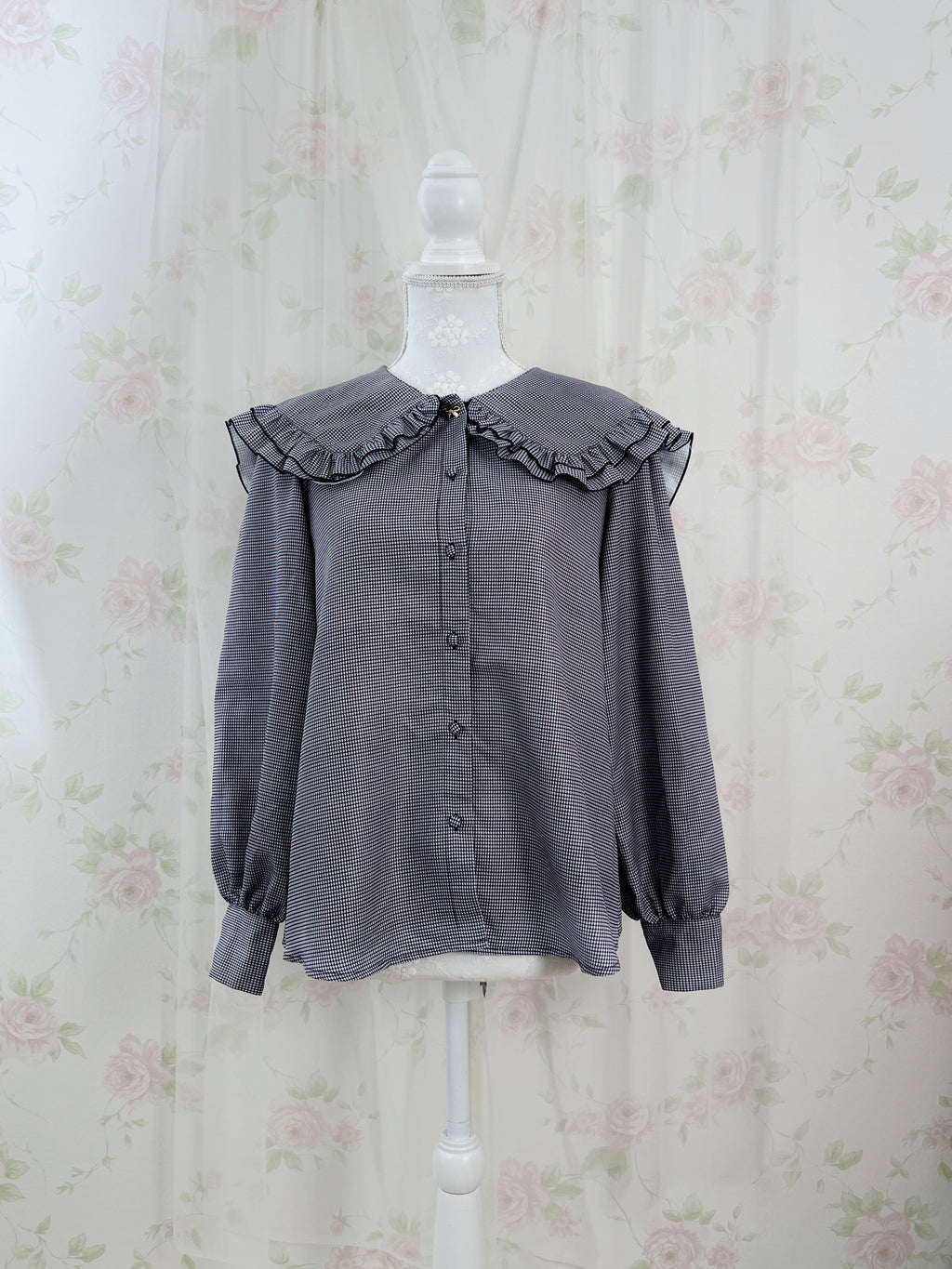 Dolly Ruffled Collar Checked Blouse (Black)