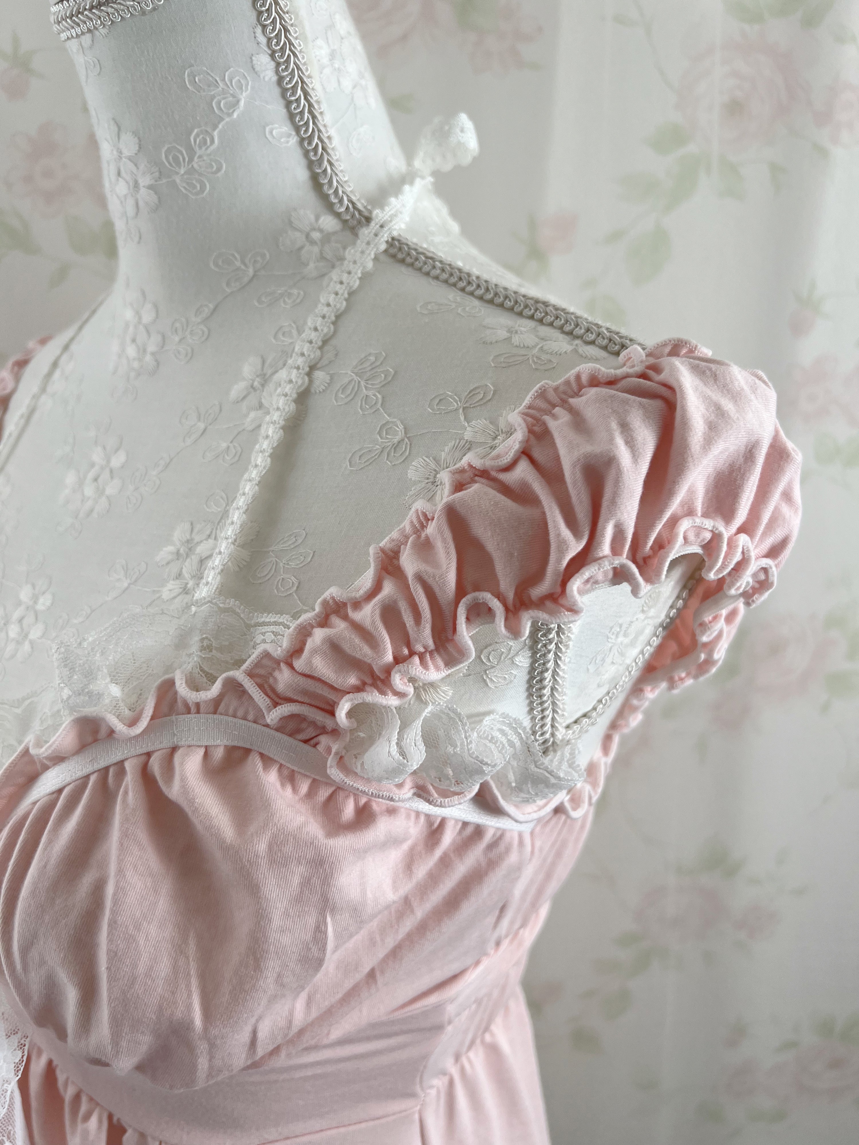 (Pre-order)Vintage Angel Tailor Pink Laloli Dress&Cami Set