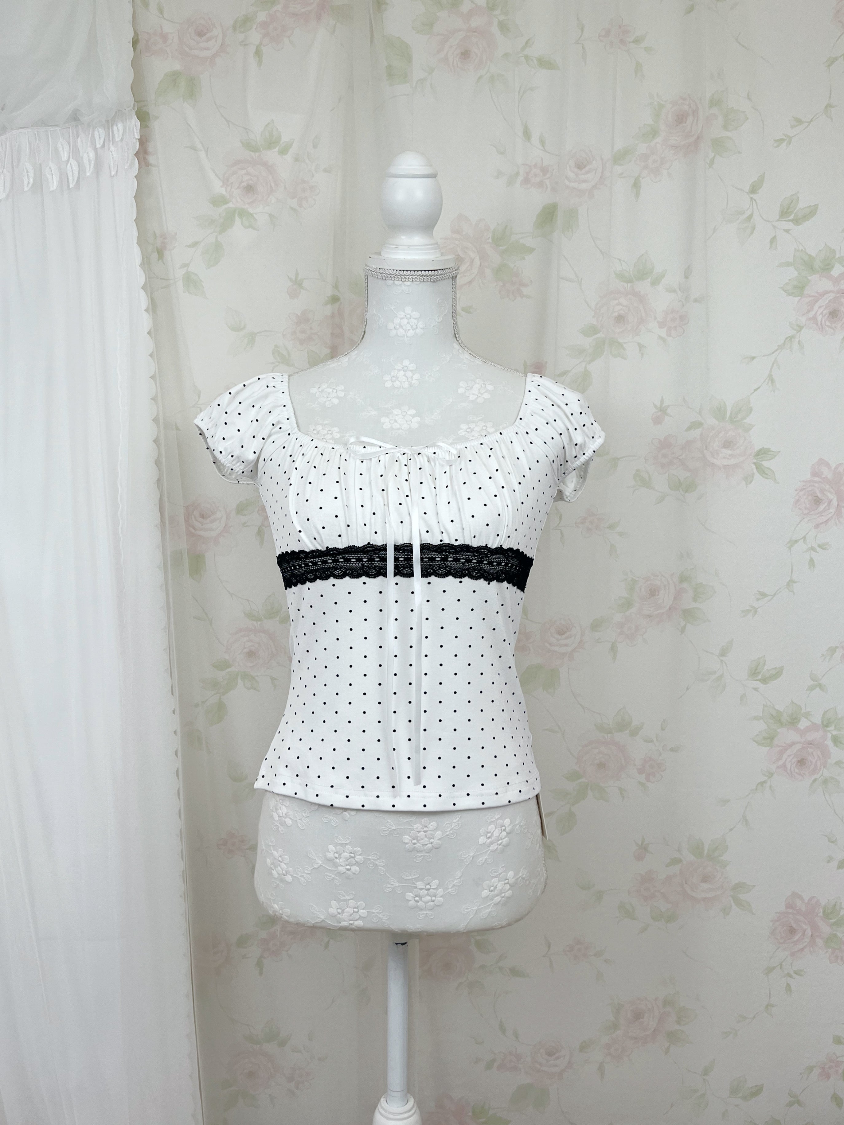 Polka dot Shoujo Gather Front T-shirt (White)