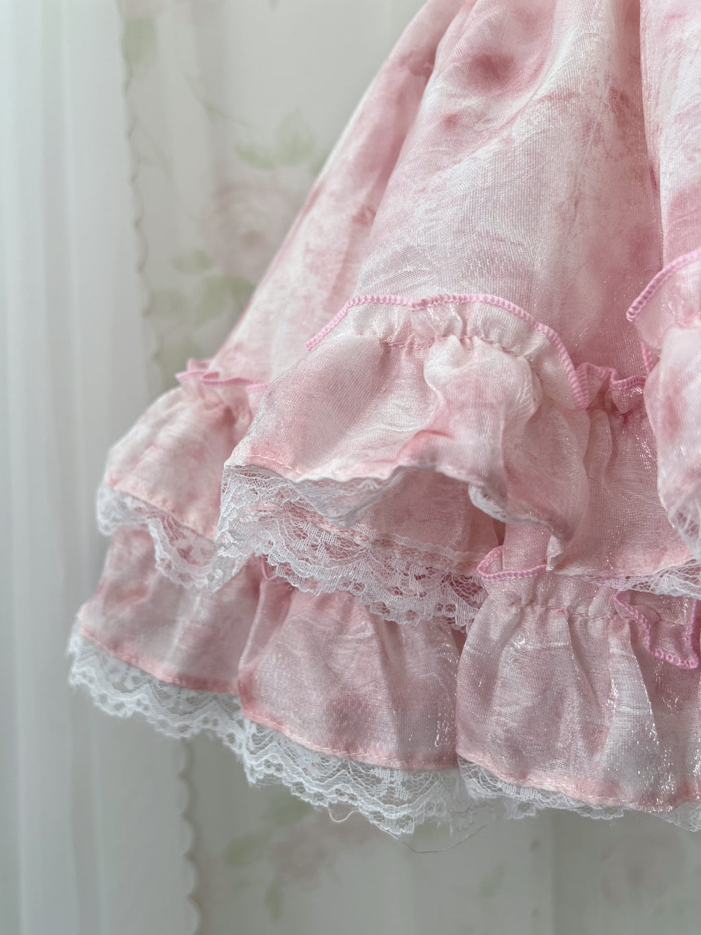 (Pre-order) Evori Glow Cotton Candy Skirt