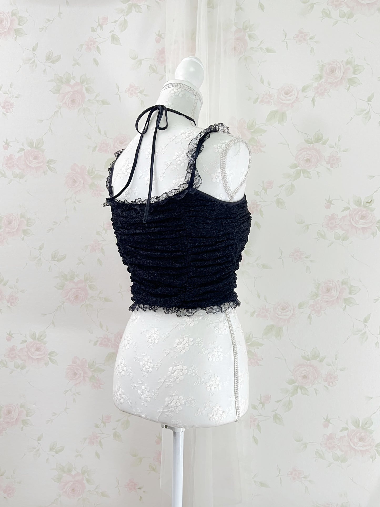 GRL Lacy Halter Neck Camisole (Black)