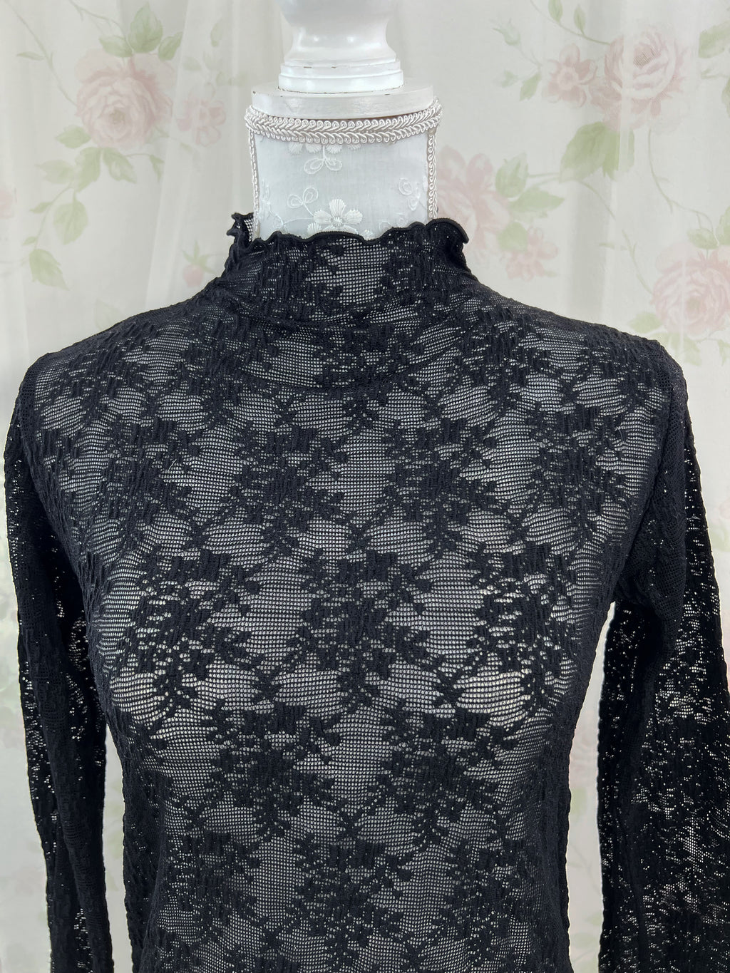 FREAK'S STORE Lace High Neck Top (Black)