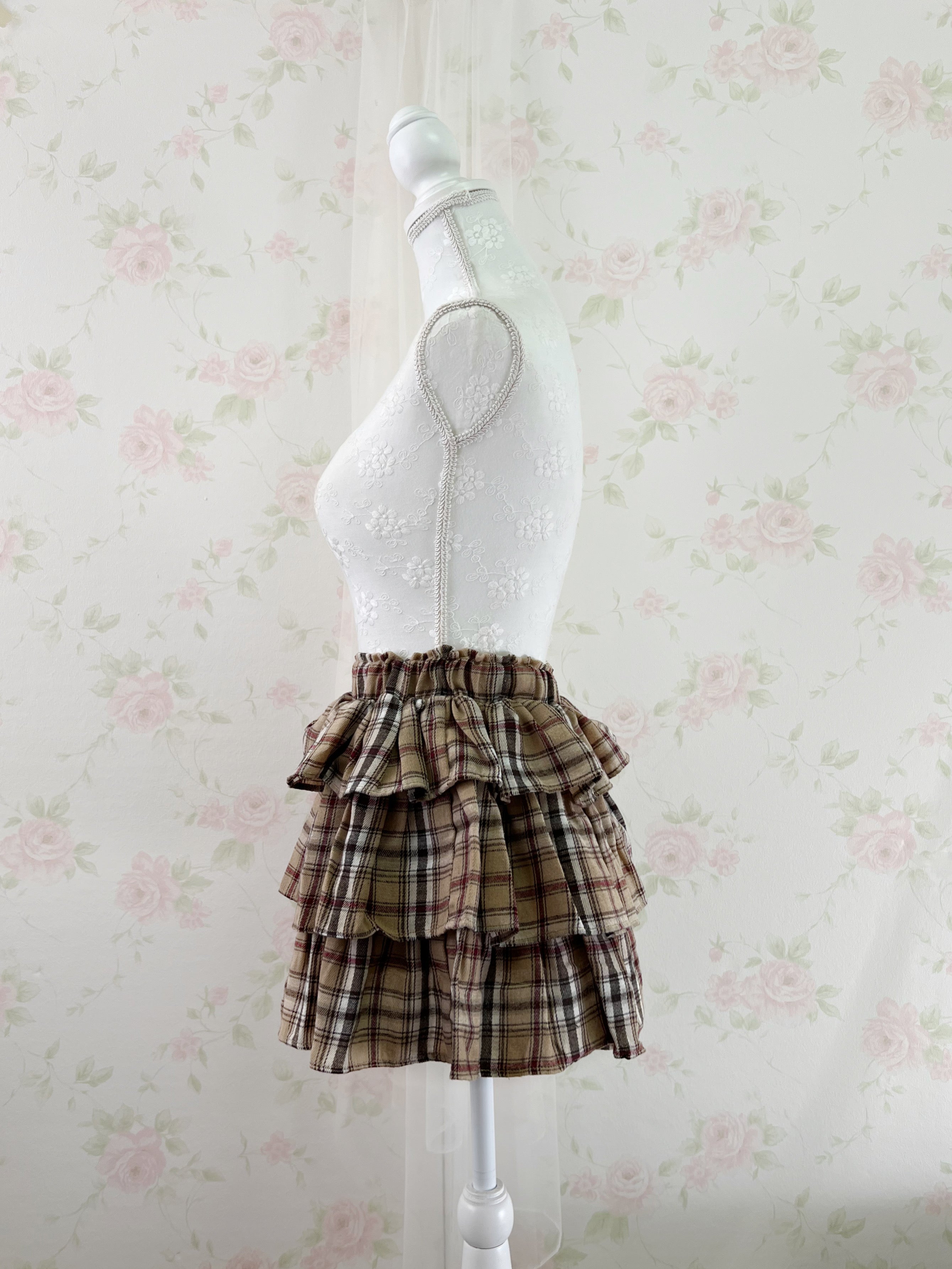 Shoujo Tiered Checked  Skirt (Milk Tea Beige)