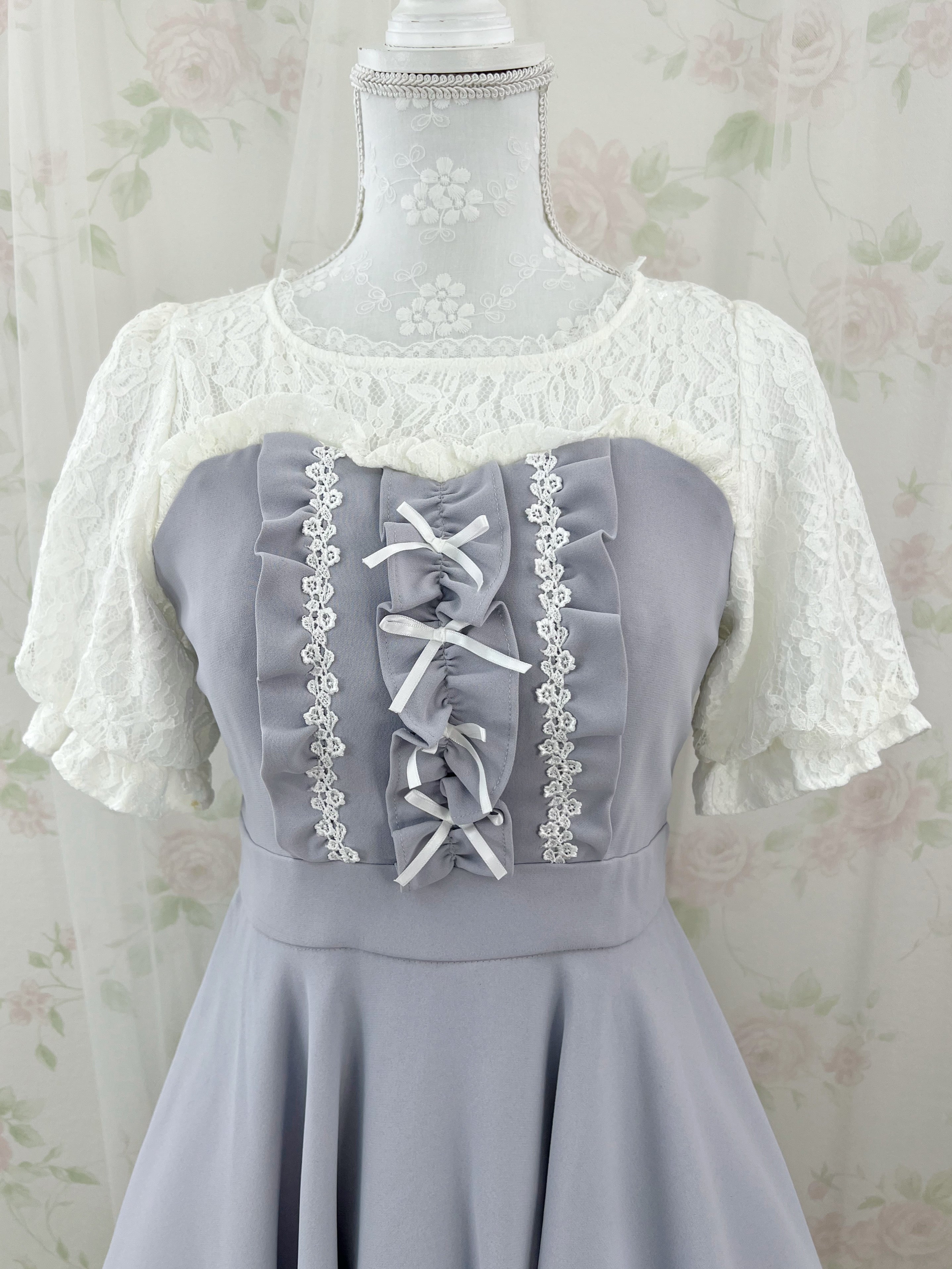 mille fille closet Lace Sleeve Dolly Dress (Blue)