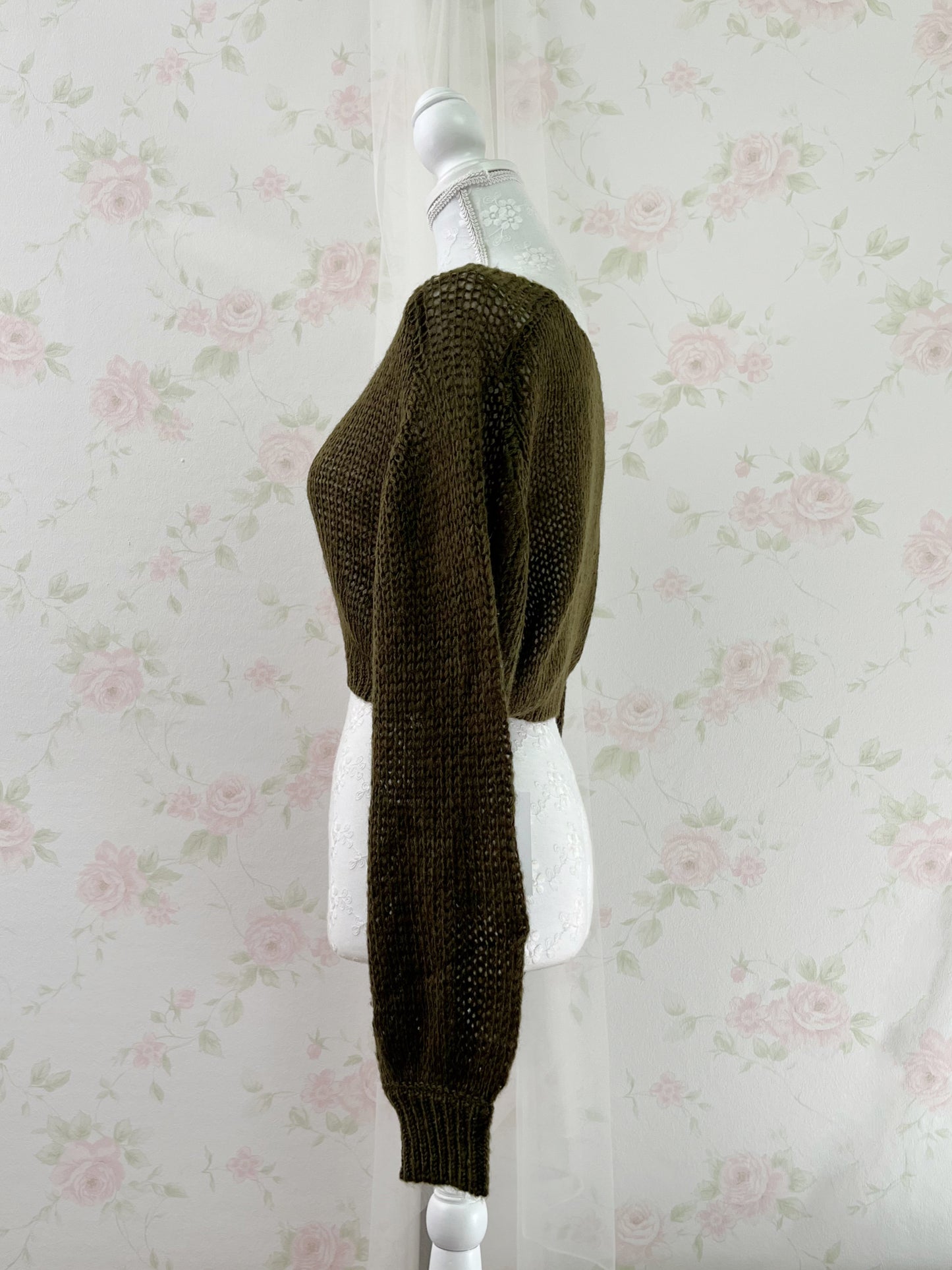 Loose Sleeve Short Sweater (Matcha Khaki)