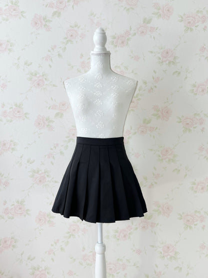 Newlyme Yumetenbo Pleated Skirt (Black)