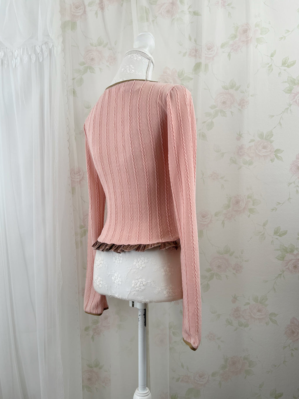 (Pre-order) Evori Glow Berry Long Sleeved Top