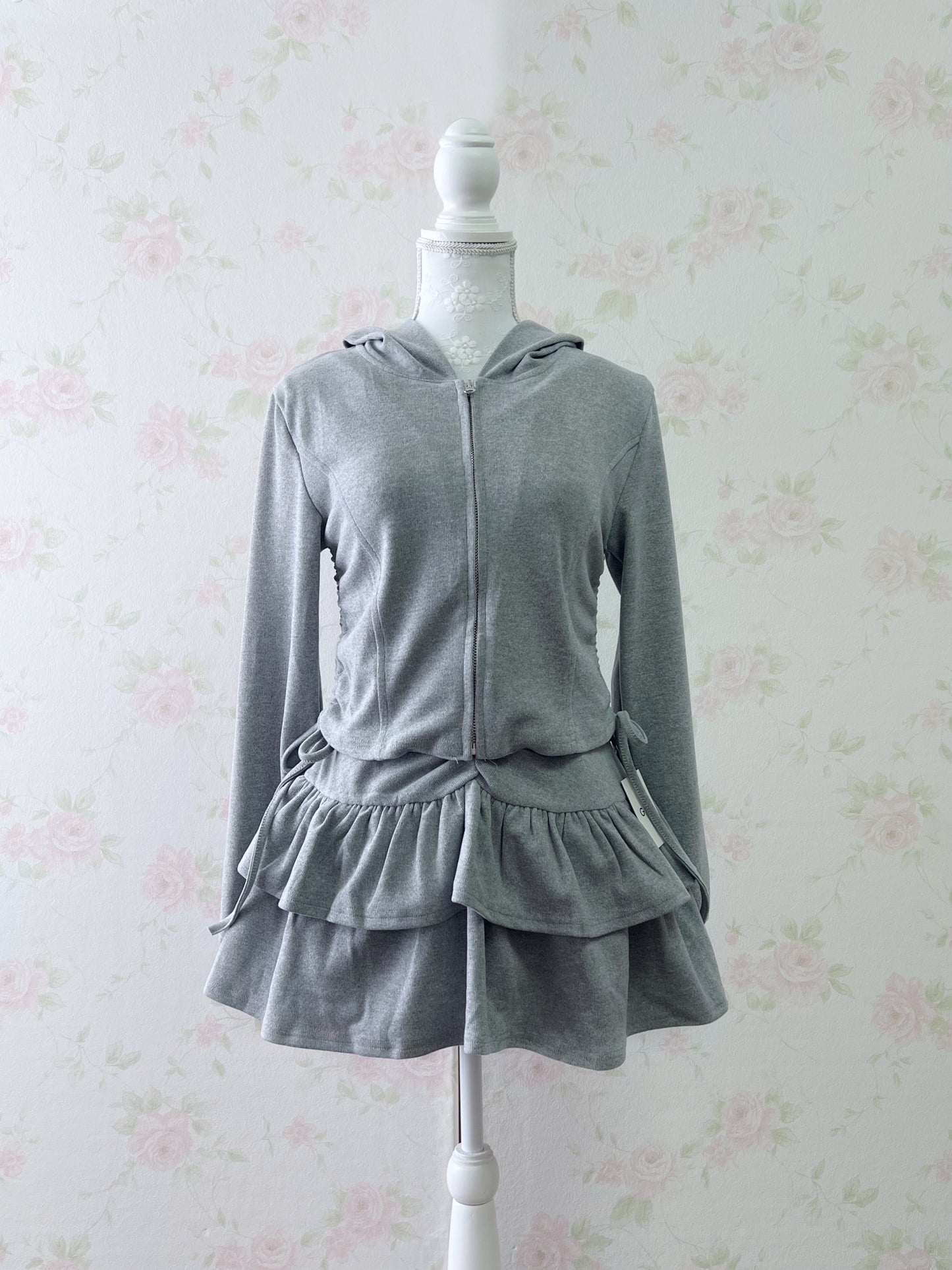 GRL Side Strings Hoodie Skirt Set