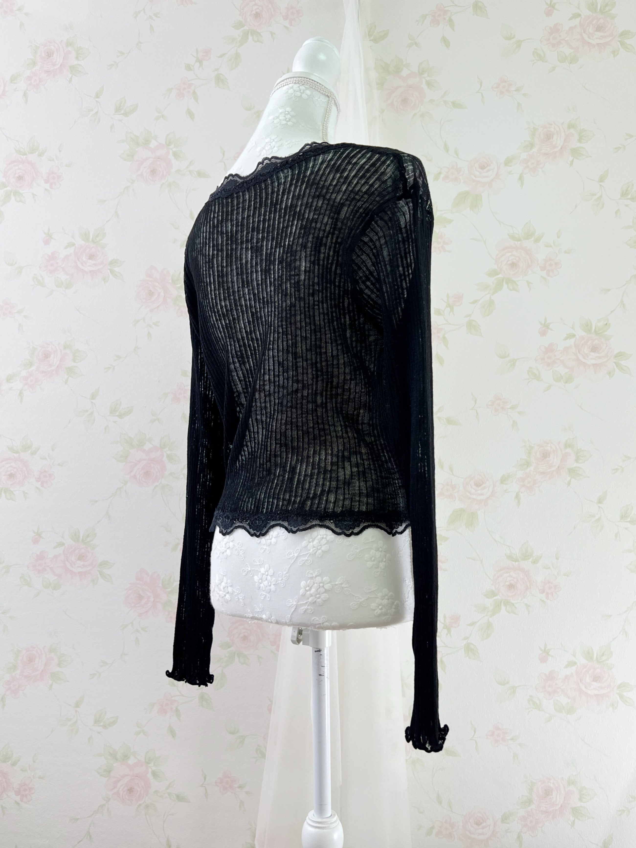 Lacy One Button Cardigan (Black)
