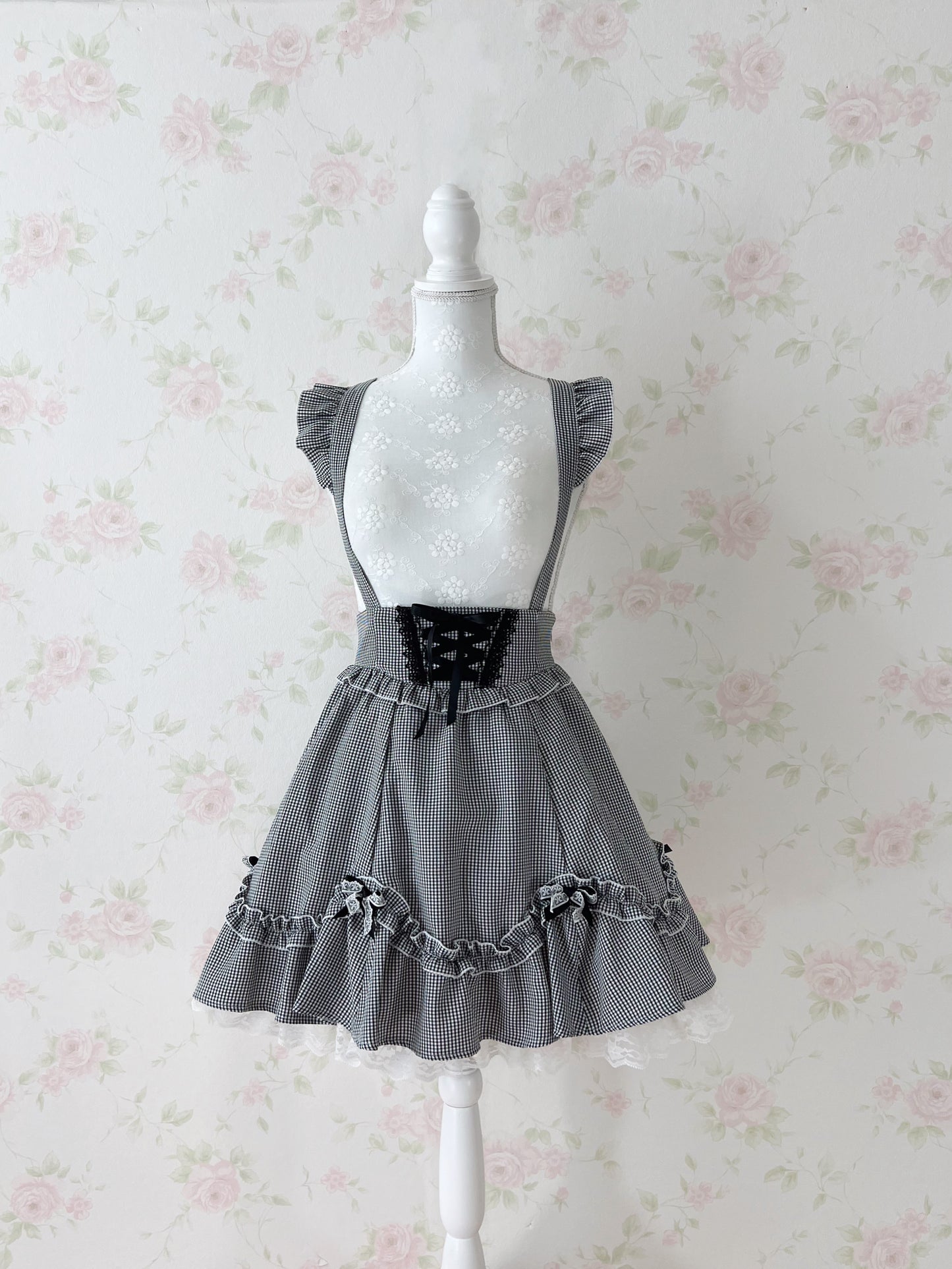 Secret Honey Ruffled Line Jumper Skirt (Black Check)