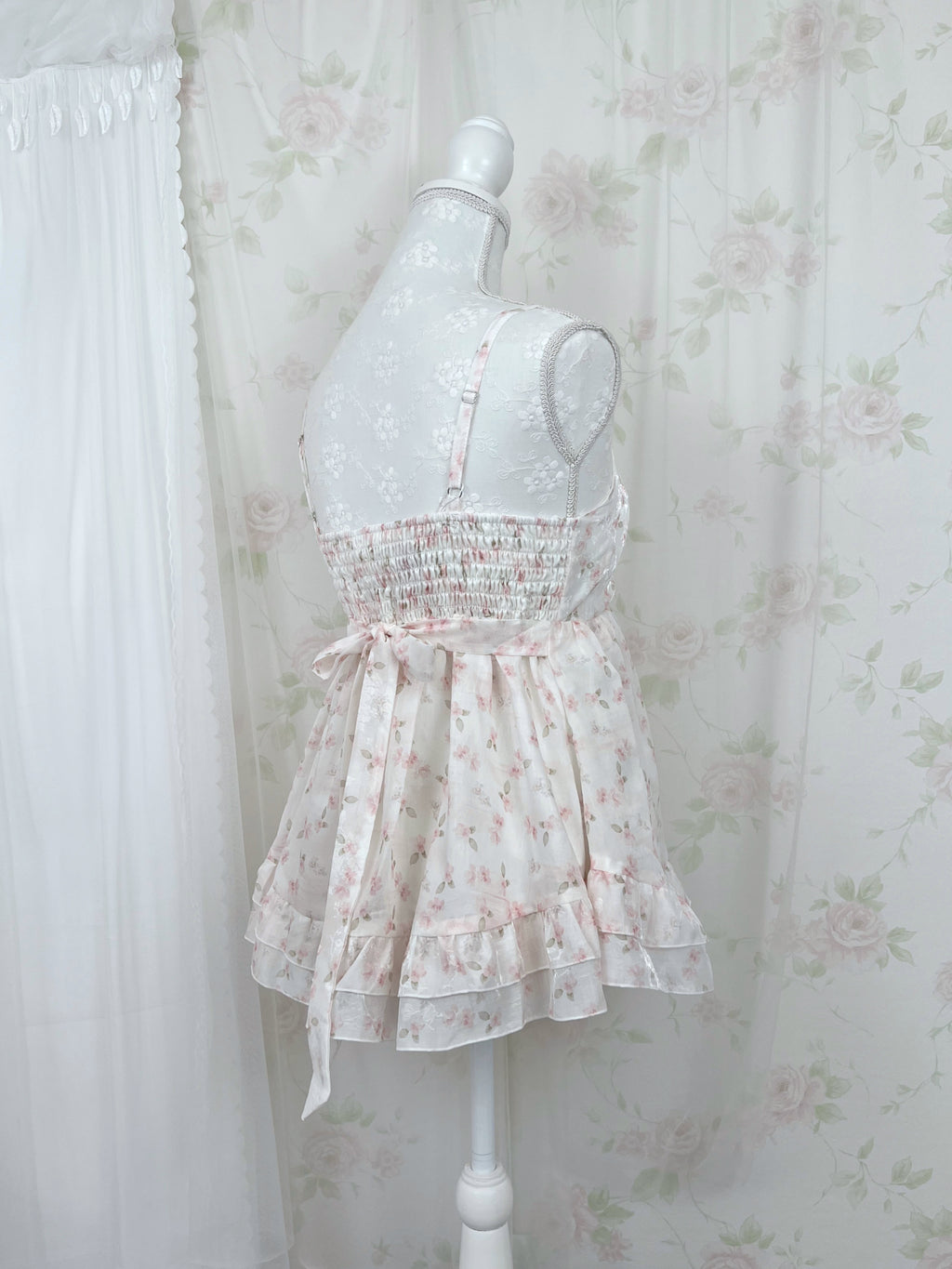(Pre-order) Evori Glow Floral Camisole