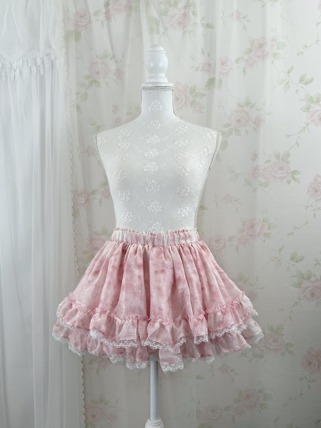 (Pre-order) Evori Glow Cotton Candy Skirt